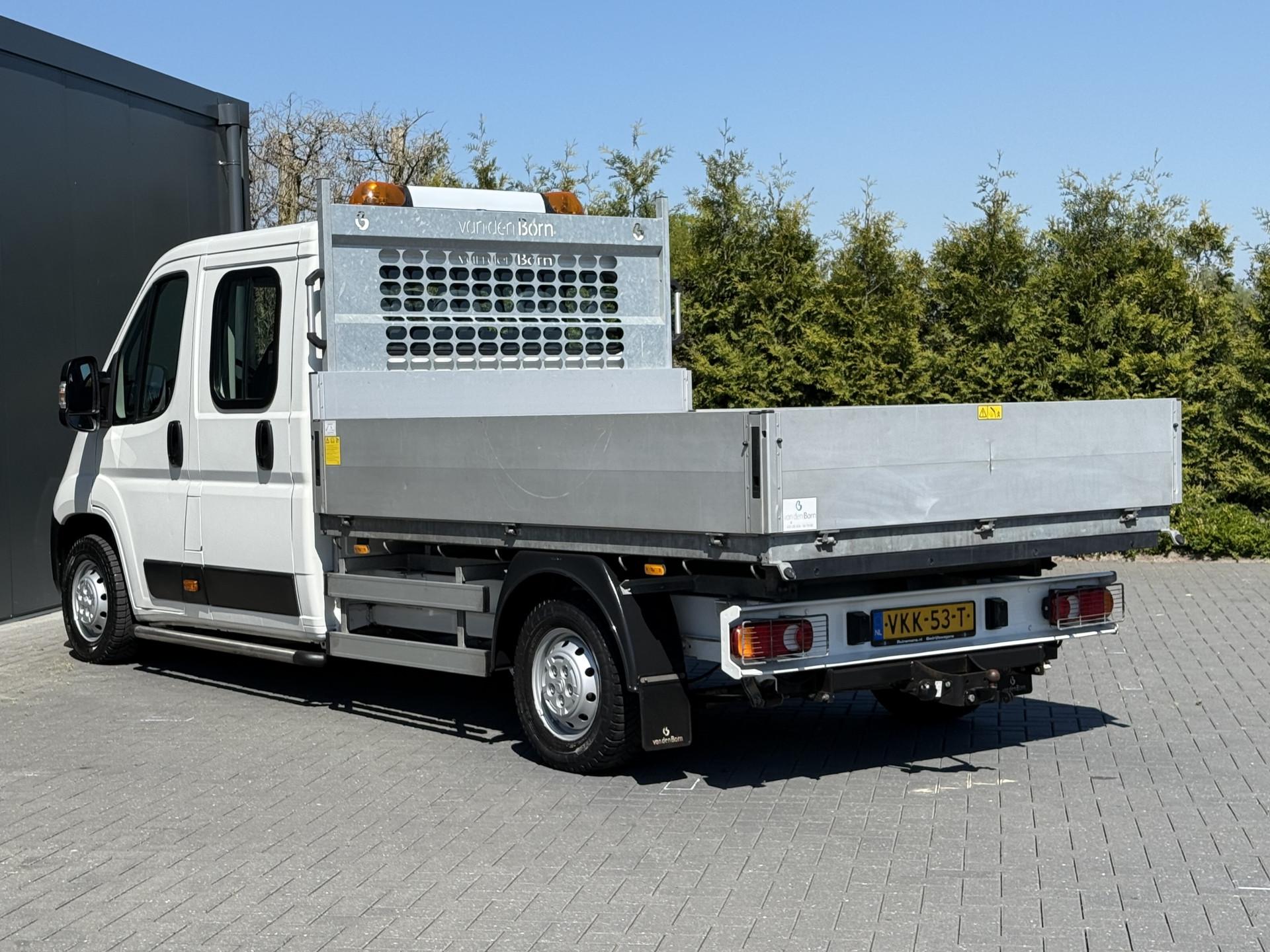 Foto 5 van Citroën 2.2 BlueHDi 141 PK EURO 6 / L4 MAXI / KIPPER / 7 PERS / DUBBELE CABINE / PICK UP / 2.5 TONS TREKHAAK / LED