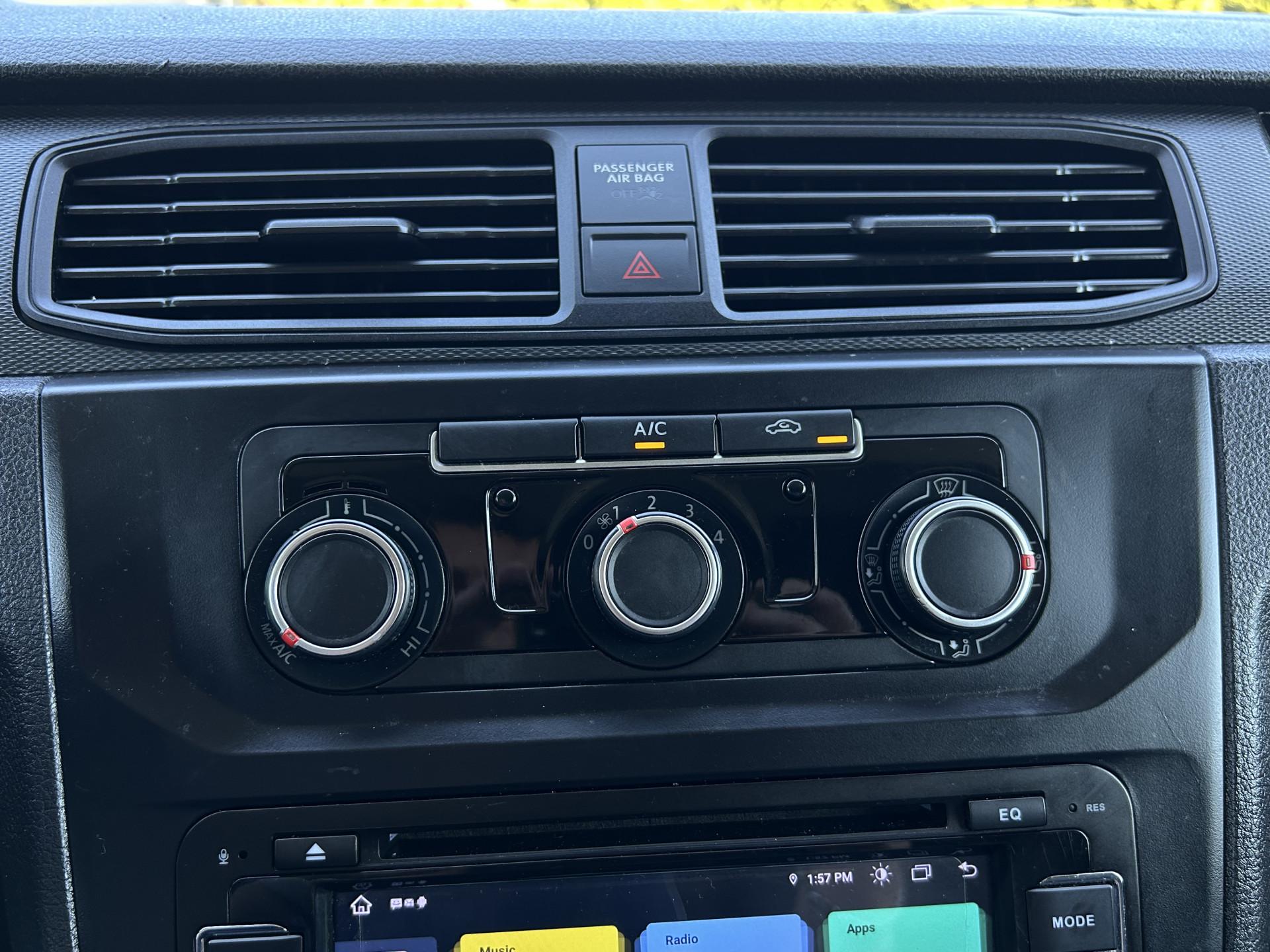 Foto 18 van Volkswagen 1.2 TSI / MARGE / 1e EIG / BENZINE / TREKHAAK / AIRCO / CRUISE / CAMERA / ACHTERKLEP