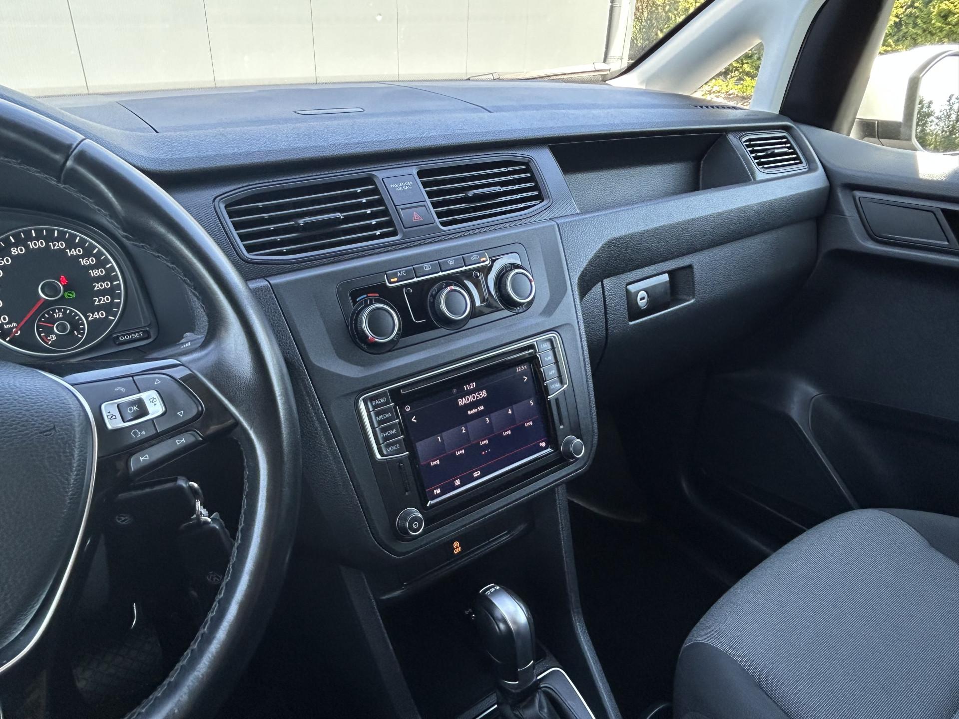 Foto 10 van Volkswagen 2.0 TDI 102 PK / EXCLUSIVE EDITION / DSG AUT. / AIRCO / ADAPTIV CRUISE / NAVI / LMV / HIGHLINE