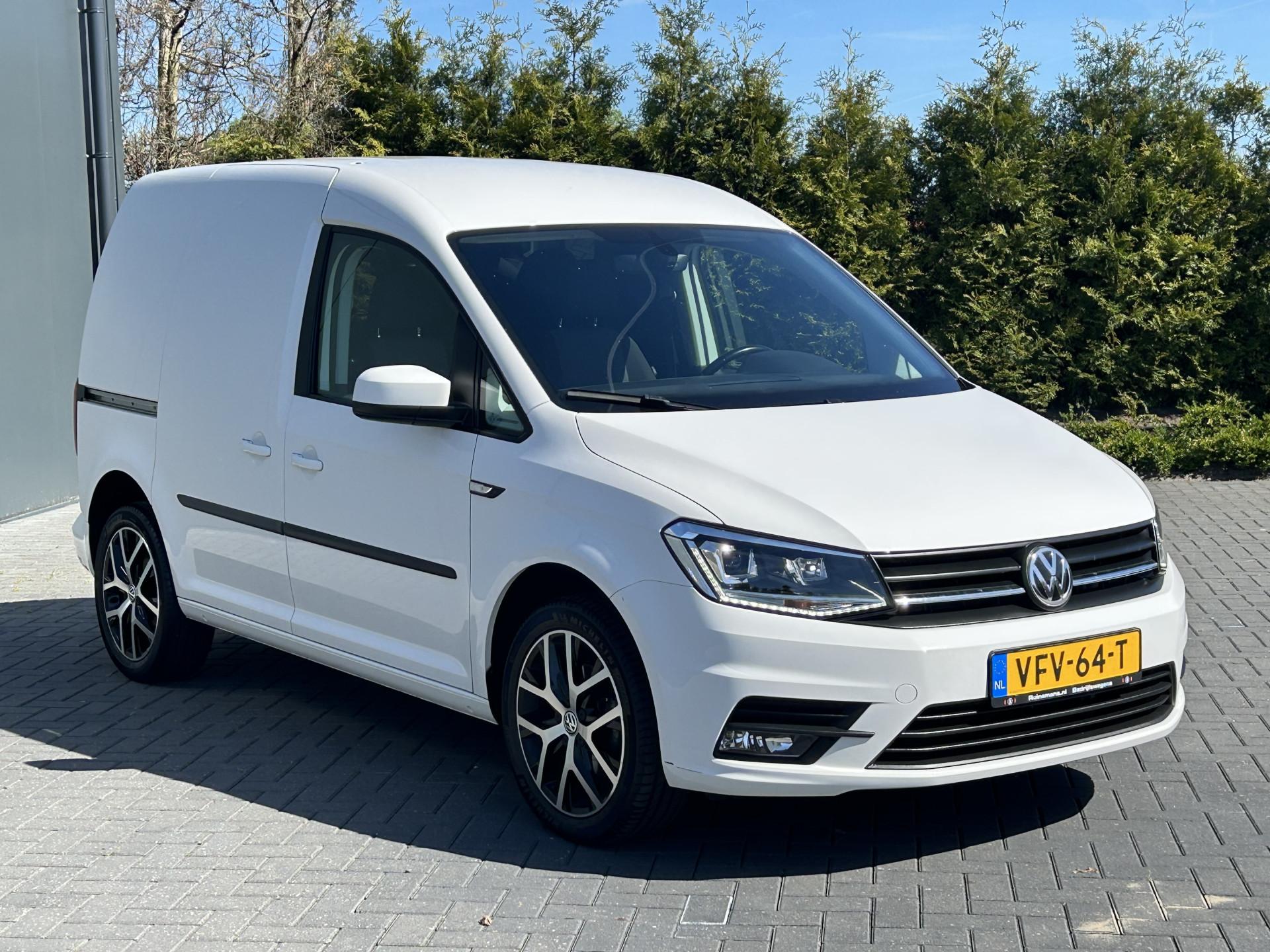 Foto 3 van Volkswagen 2.0 TDI 102 PK / EXCLUSIVE EDITION / DSG AUT. / AIRCO / ADAPTIV CRUISE / NAVI / LMV / HIGHLINE