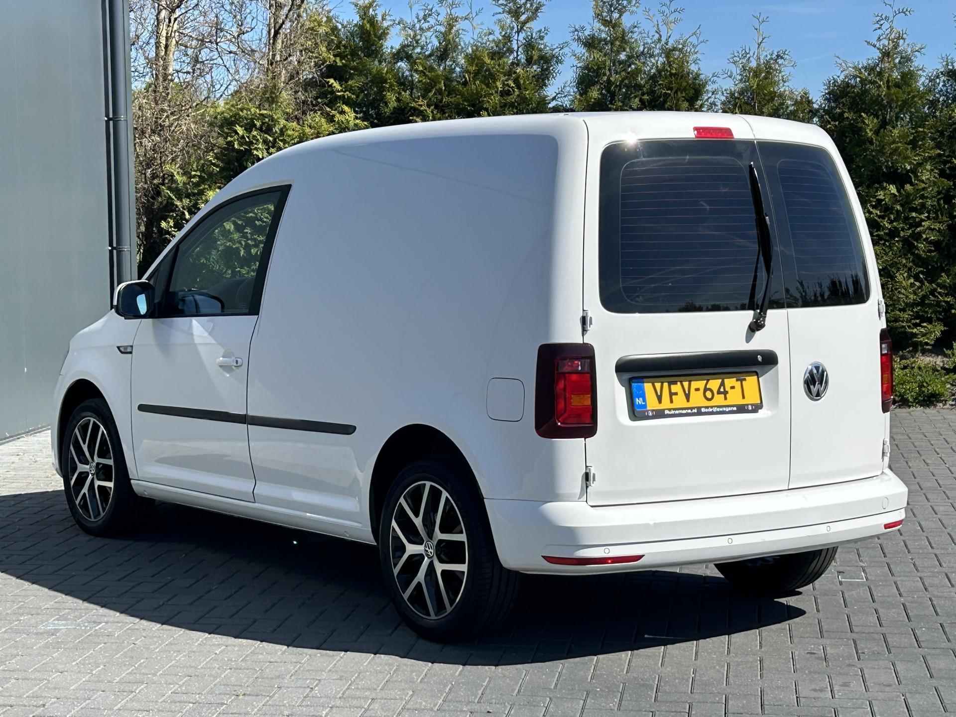 Foto 4 van Volkswagen 2.0 TDI 102 PK / EXCLUSIVE EDITION / DSG AUT. / AIRCO / ADAPTIV CRUISE / NAVI / LMV / HIGHLINE