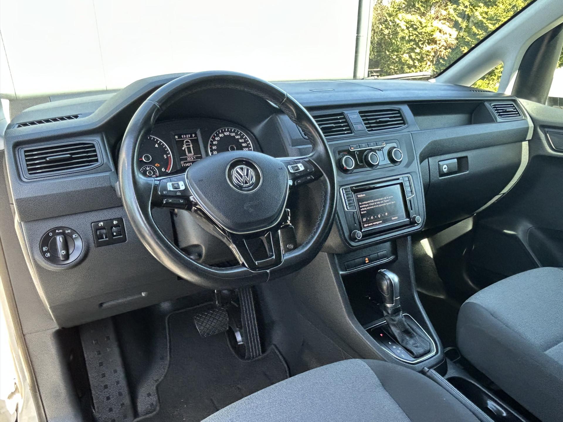 Foto 6 van Volkswagen 2.0 TDI 102 PK / EXCLUSIVE EDITION / DSG AUT. / AIRCO / ADAPTIV CRUISE / NAVI / LMV / HIGHLINE