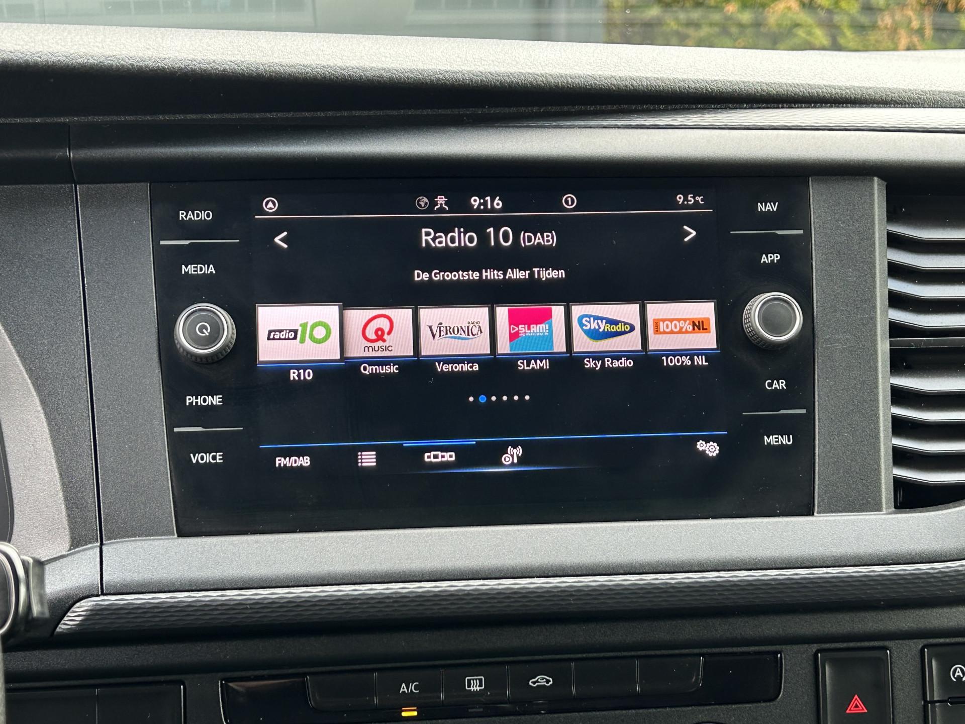 Foto 15 van Volkswagen 2.0 TDI 150 PK AUTOMAAT 6.1 / L2H1 / DUBBEL CABINE / AIRCO / CRUISE / NAVI / TREKHAAK