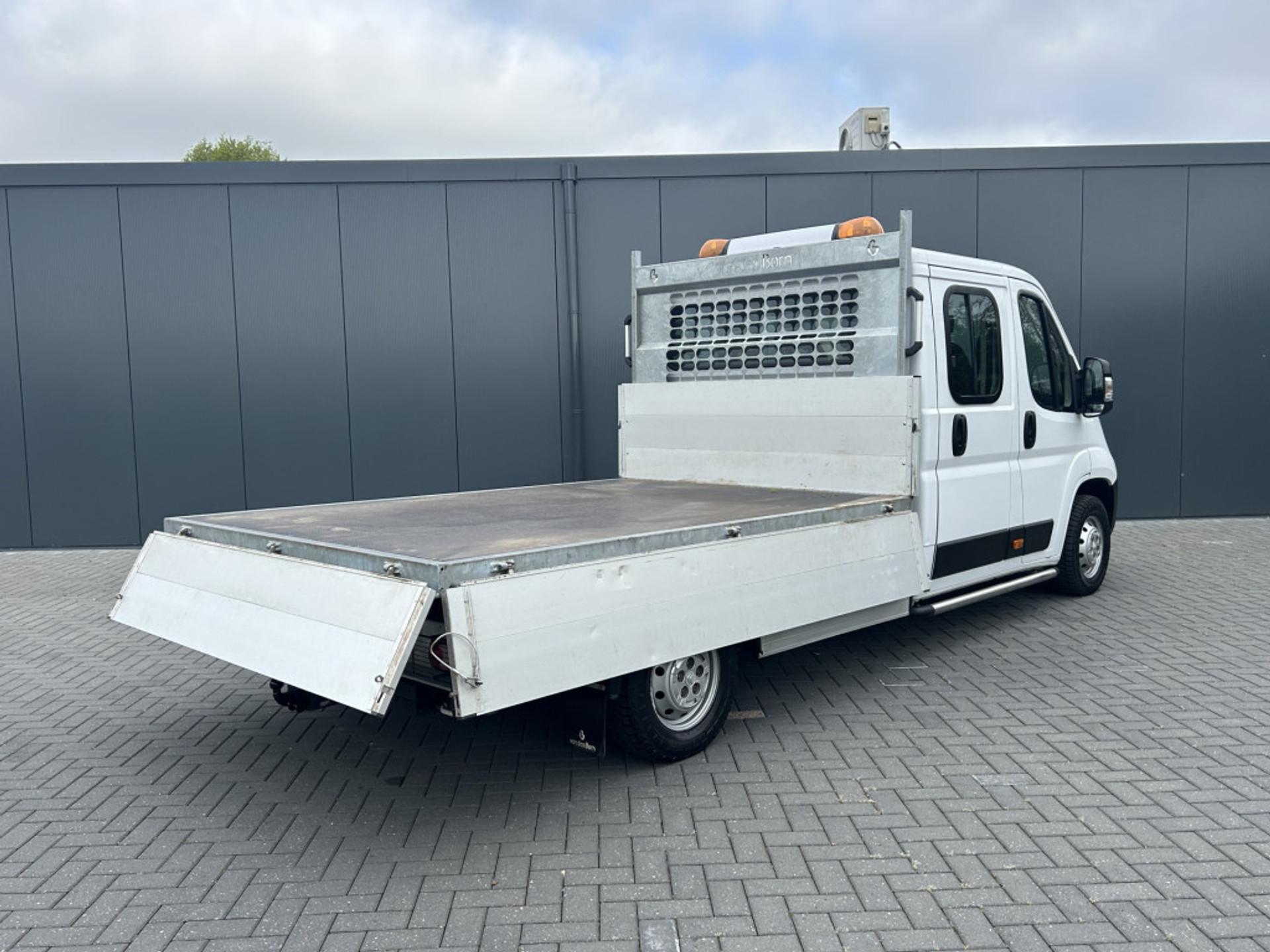 Foto 10 van Citroën 2.2 BlueHDi 141 PK EURO 6 / L4 MAXI / KIPPER / 7 PERS / DUBBELE CABINE / PICK UP / 2.5 TONS TREKHAAK / LED