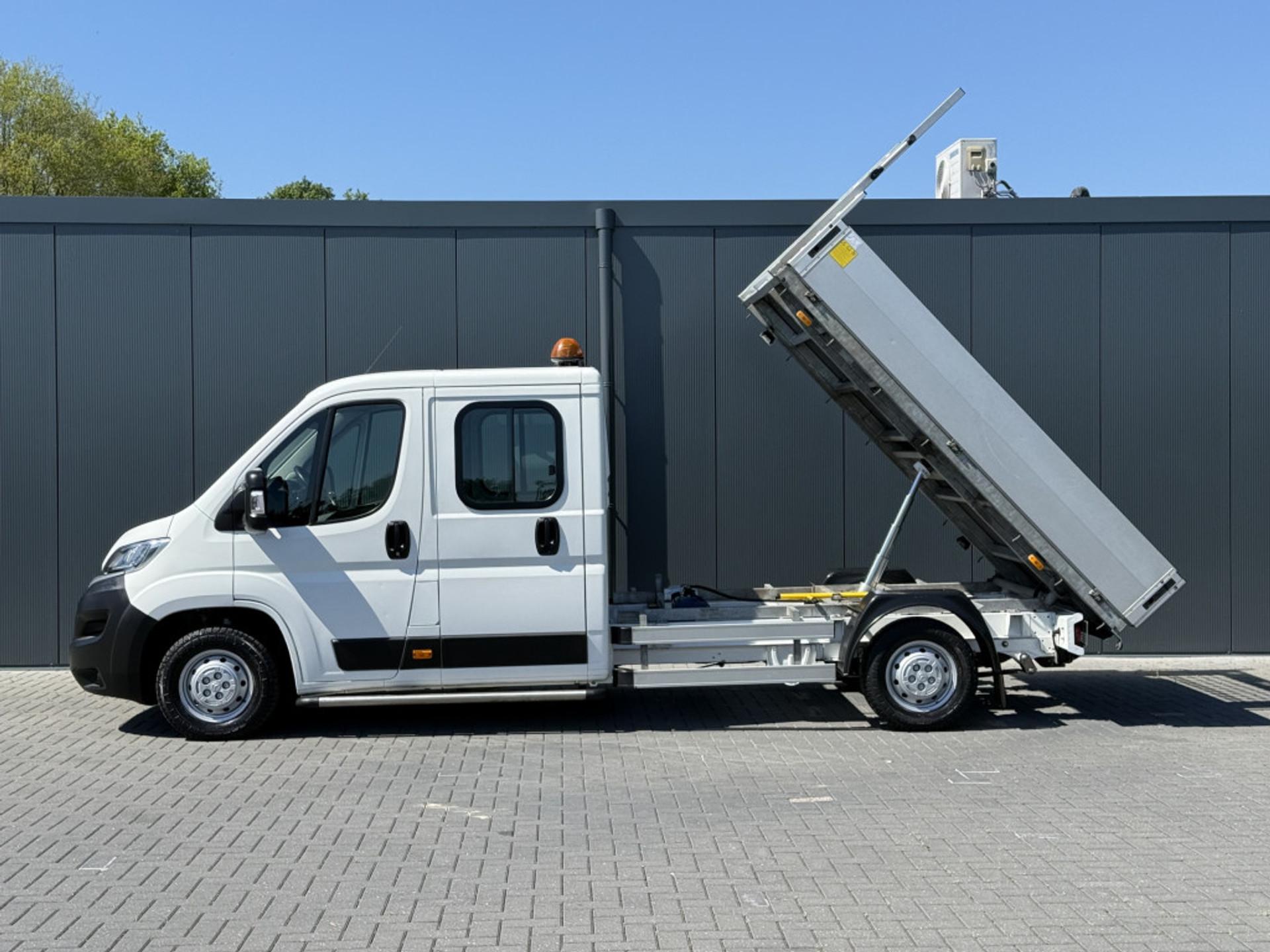 Foto 2 van Citroën 2.2 BlueHDi 141 PK EURO 6 / L4 MAXI / KIPPER / 7 PERS / DUBBELE CABINE / PICK UP / 2.5 TONS TREKHAAK / LED