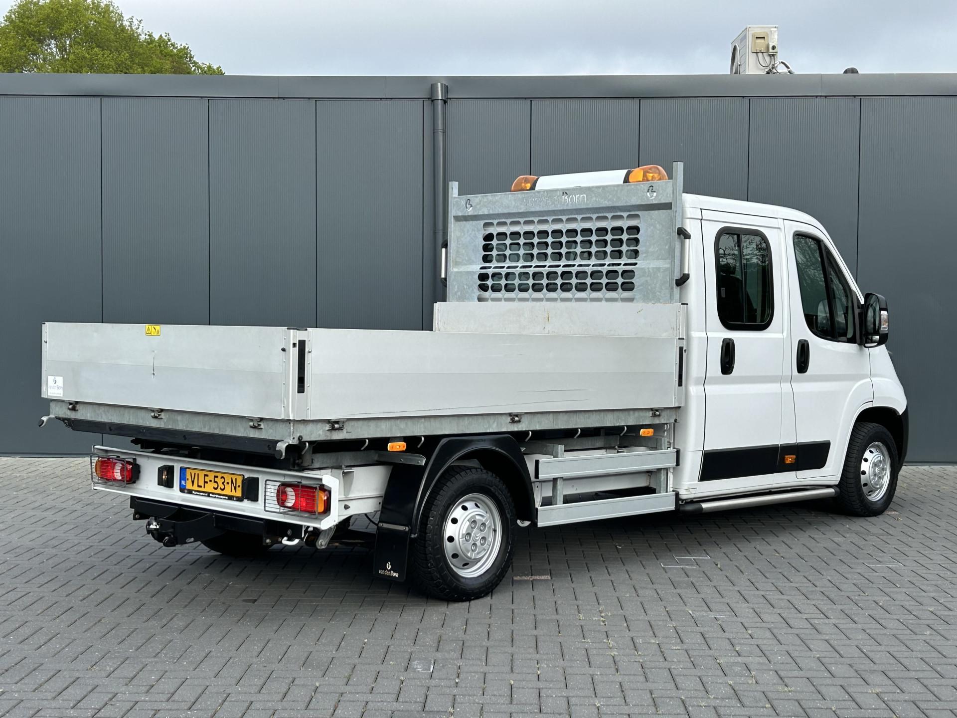 Foto 3 van Citroën 2.2 BlueHDi 141 PK EURO 6 / L4 MAXI / KIPPER / 7 PERS / DUBBELE CABINE / PICK UP / 2.5 TONS TREKHAAK / LED