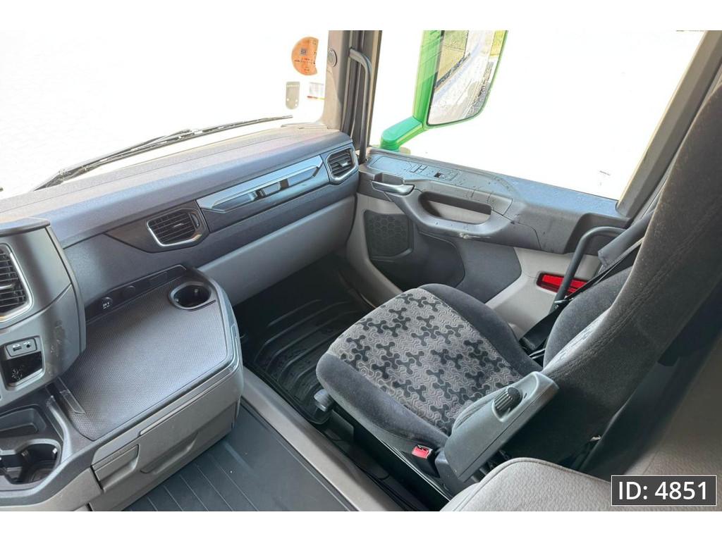 Cabin inside complete