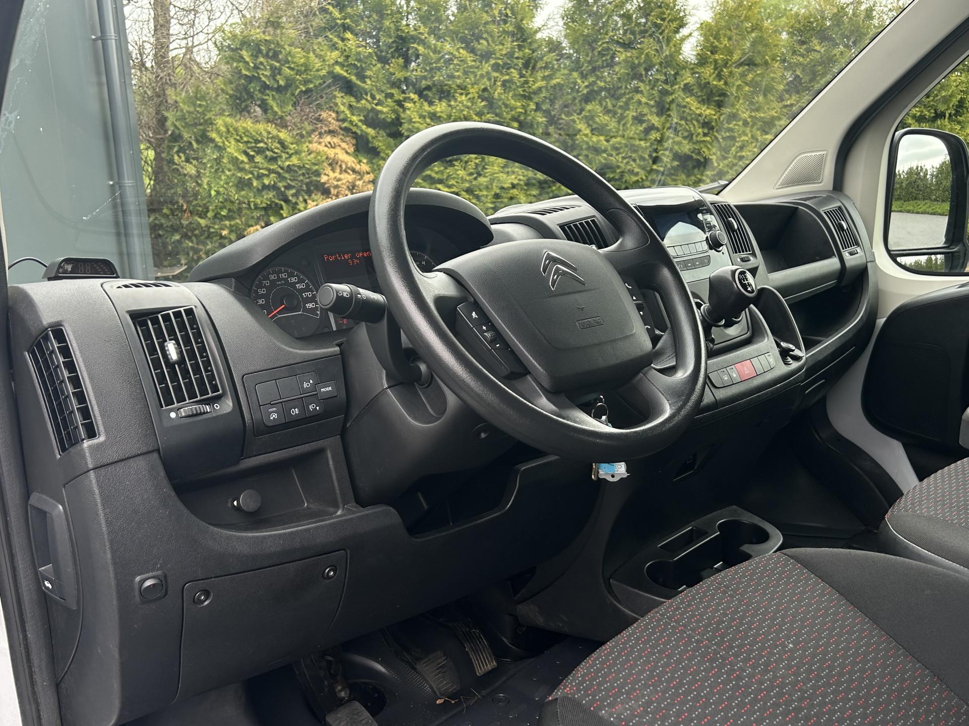 Foto 7 van Citroën 2.2 BlueHDi 141 PK EURO 6 / L4 MAXI / KIPPER / 7 PERS / DUBBELE CABINE / PICK UP / 2.5 TONS TREKHAAK / LED