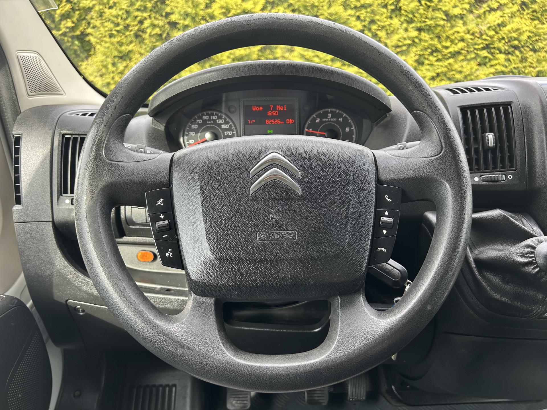 Foto 9 van Citroën 35 2.2 HDI 130 PK / L2H2 / AIRCO / NAVI / CAMERA / 3 TONS TREKHAAK / 3 - ZITS / BLUETOOTH