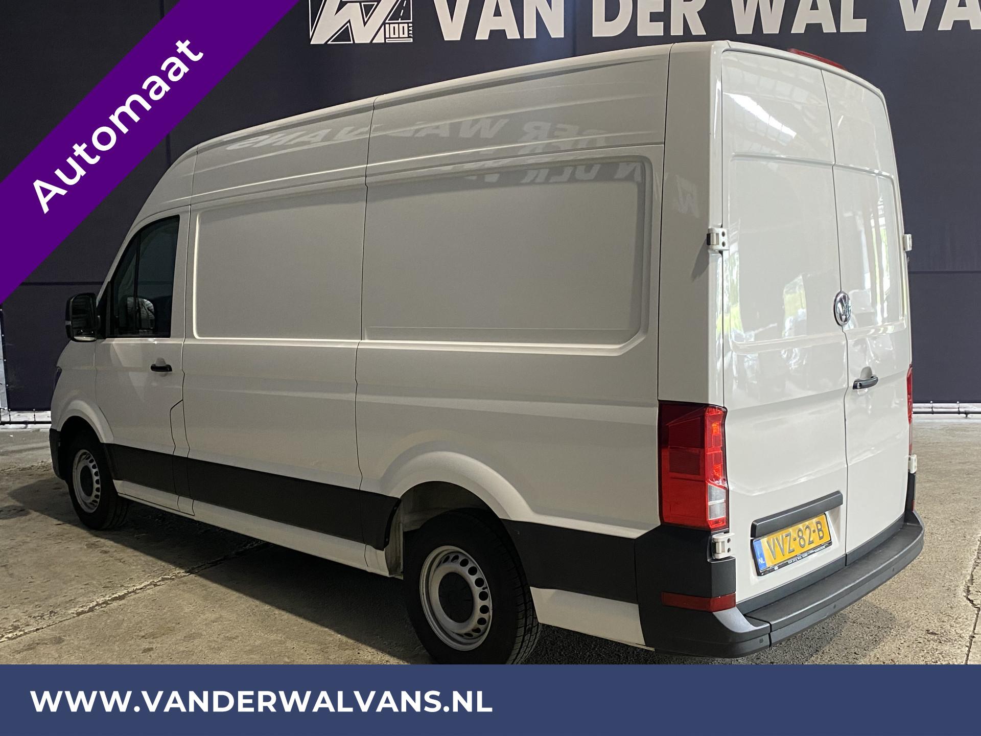 Foto 2 van Volkswagen Crafter 2.0TDI 140pk DSG Automaat L3H3 (Oude L2H2) Euro6 Airco | Parkeersensoren | Apple Carplay