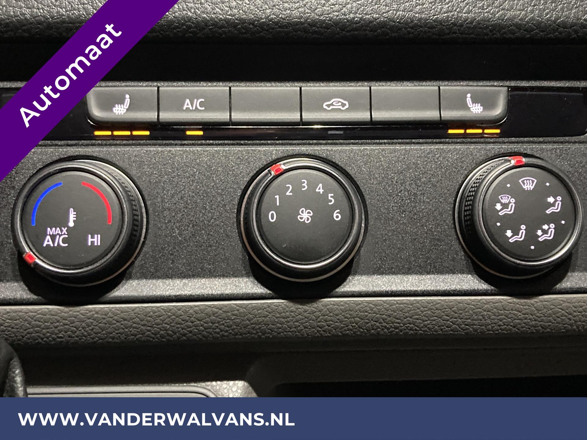 Foto 4 van Volkswagen Crafter 2.0TDI 140pk DSG Automaat L3H3 (Oude L2H2) Euro6 Airco | Parkeersensoren | Apple Carplay