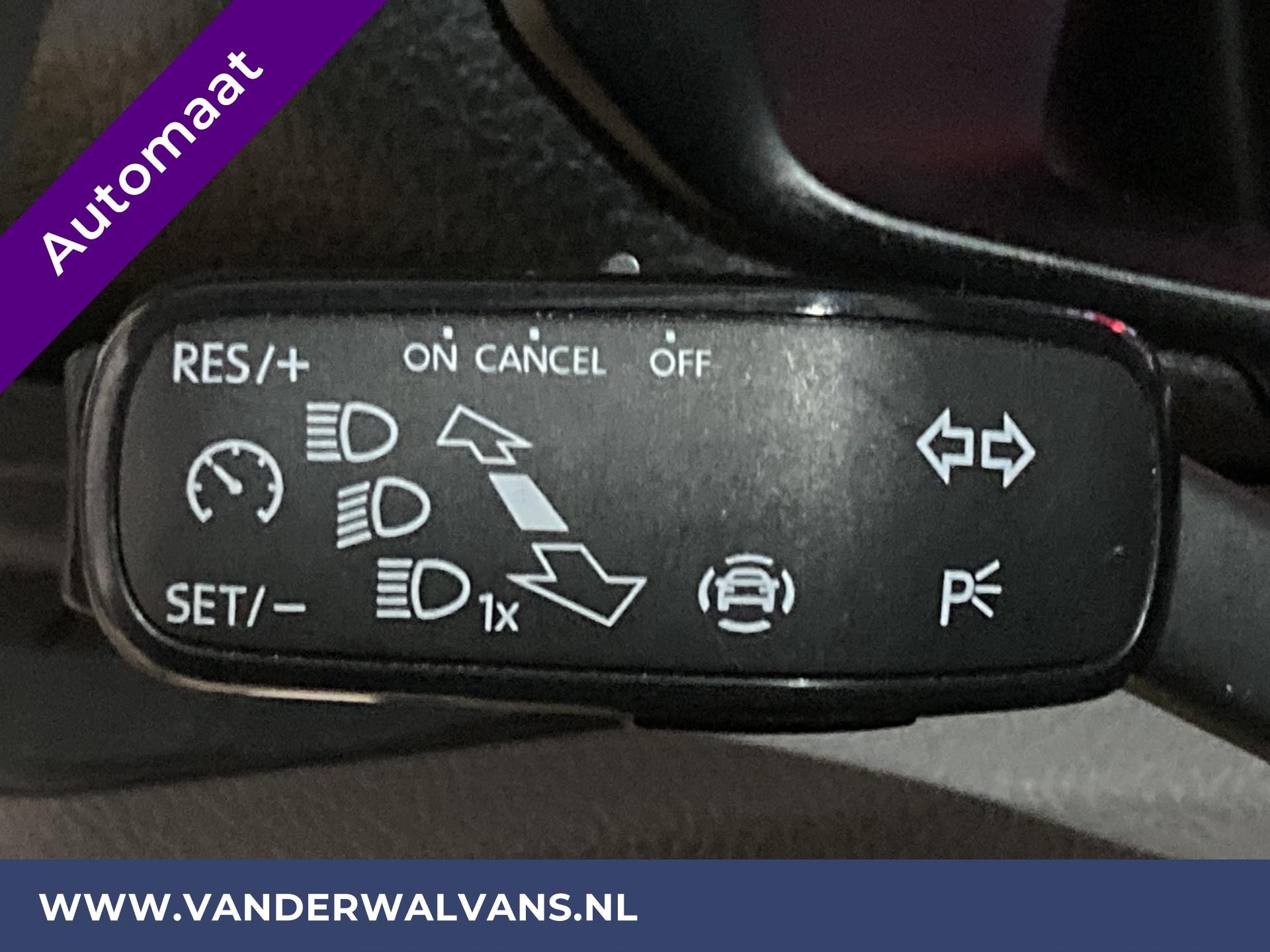 Foto 9 van Volkswagen Crafter 2.0TDI 140pk DSG Automaat L3H3 (Oude L2H2) Euro6 Airco | Parkeersensoren | Apple Carplay