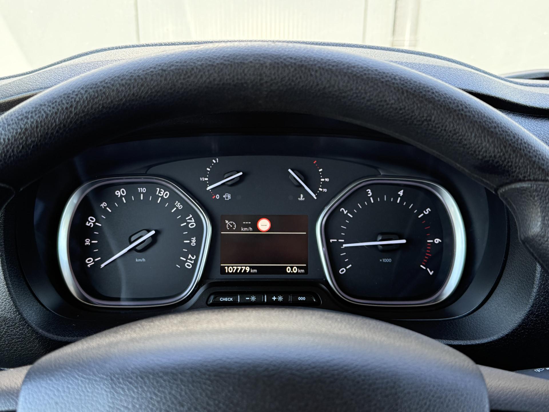 Foto 10 van Citroën 2.0 BlueHDI 123 PK / L3H1 / DUBBELE CABINE 6-PERS / 2.5 TONS TREKHAAK / AIRCO / CRUISE / NAVI / CARPLAY