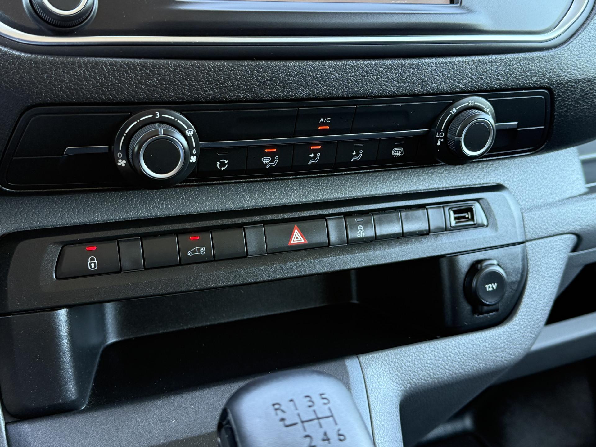 Foto 16 van Citroën 2.0 BlueHDI 123 PK / L3H1 / DUBBELE CABINE 6-PERS / 2.5 TONS TREKHAAK / AIRCO / CRUISE / NAVI / CARPLAY