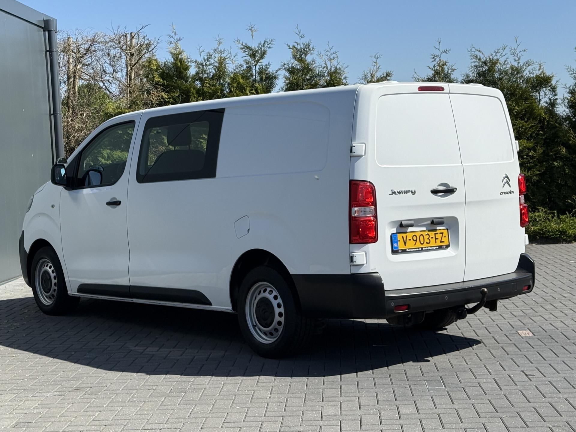 Foto 4 van Citroën 2.0 BlueHDI 123 PK / L3H1 / DUBBELE CABINE 6-PERS / 2.5 TONS TREKHAAK / AIRCO / CRUISE / NAVI / CARPLAY
