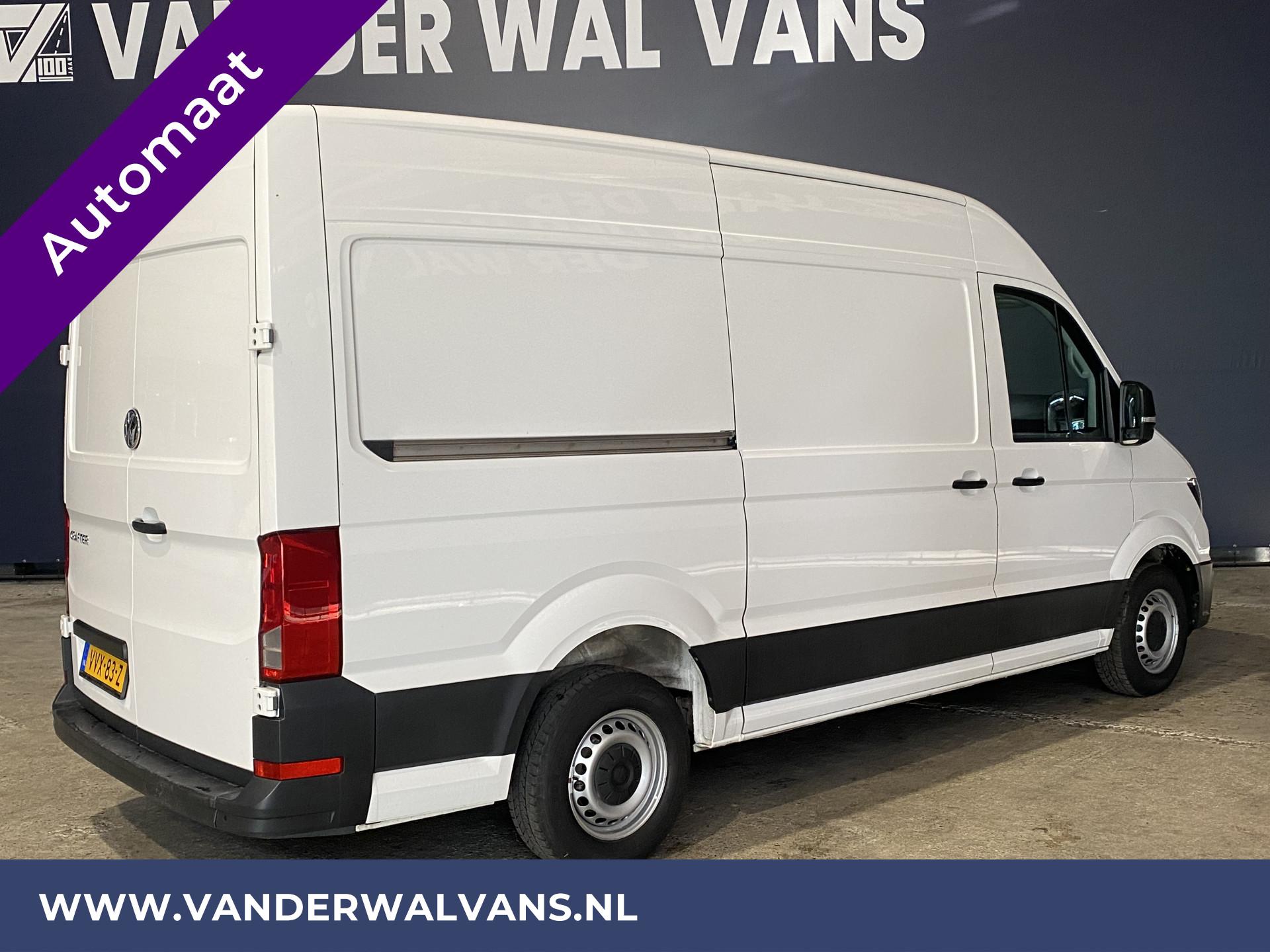Foto 12 van Volkswagen Crafter 2.0TDI 140pk Automaat L3H3 (Oude L2H2) Euro6 Airco | Parkeersensoren | Apple Carplay