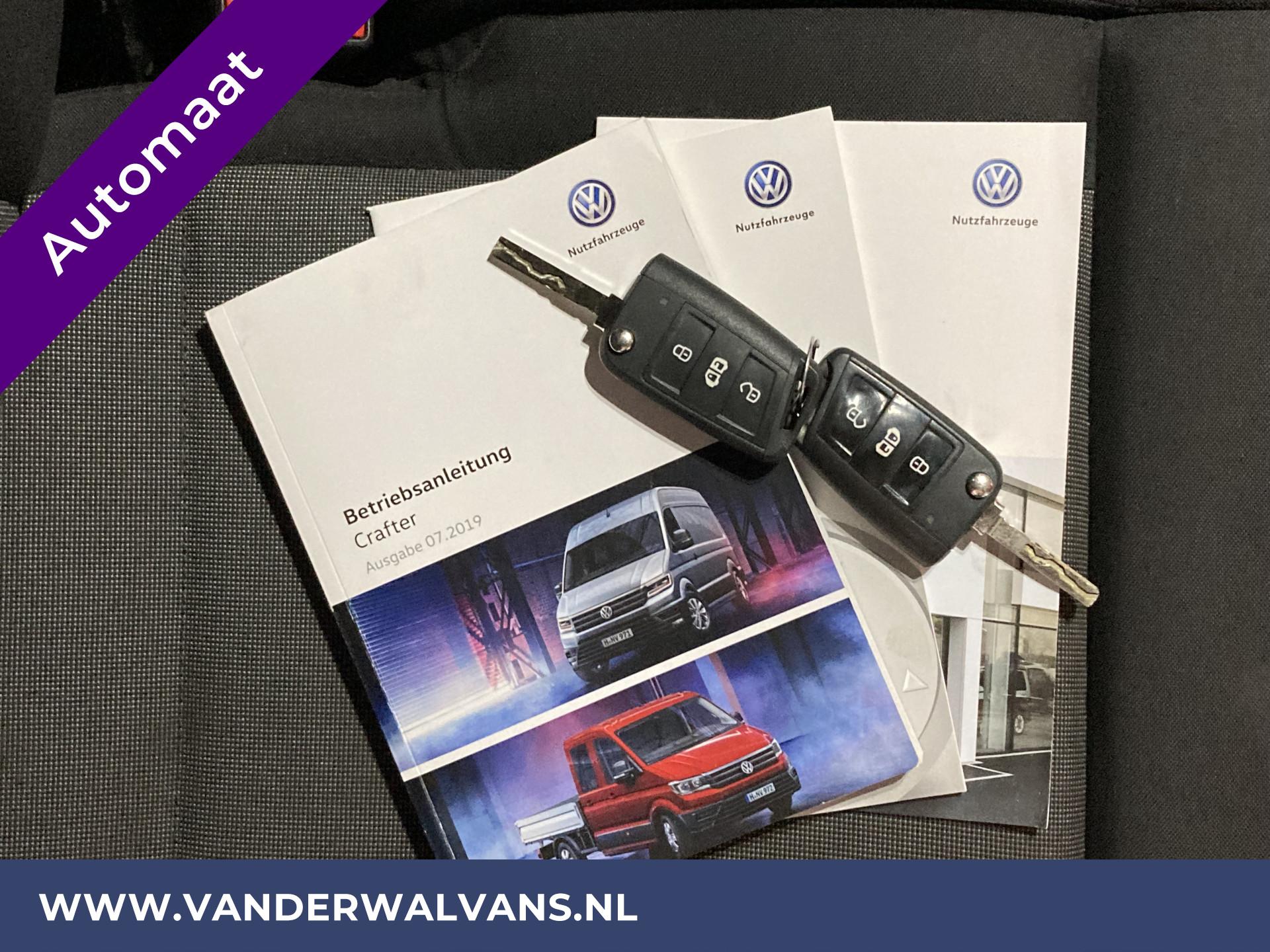 Foto 18 van Volkswagen Crafter 2.0TDI 140pk Automaat L3H3 (Oude L2H2) Euro6 Airco | Parkeersensoren | Apple Carplay