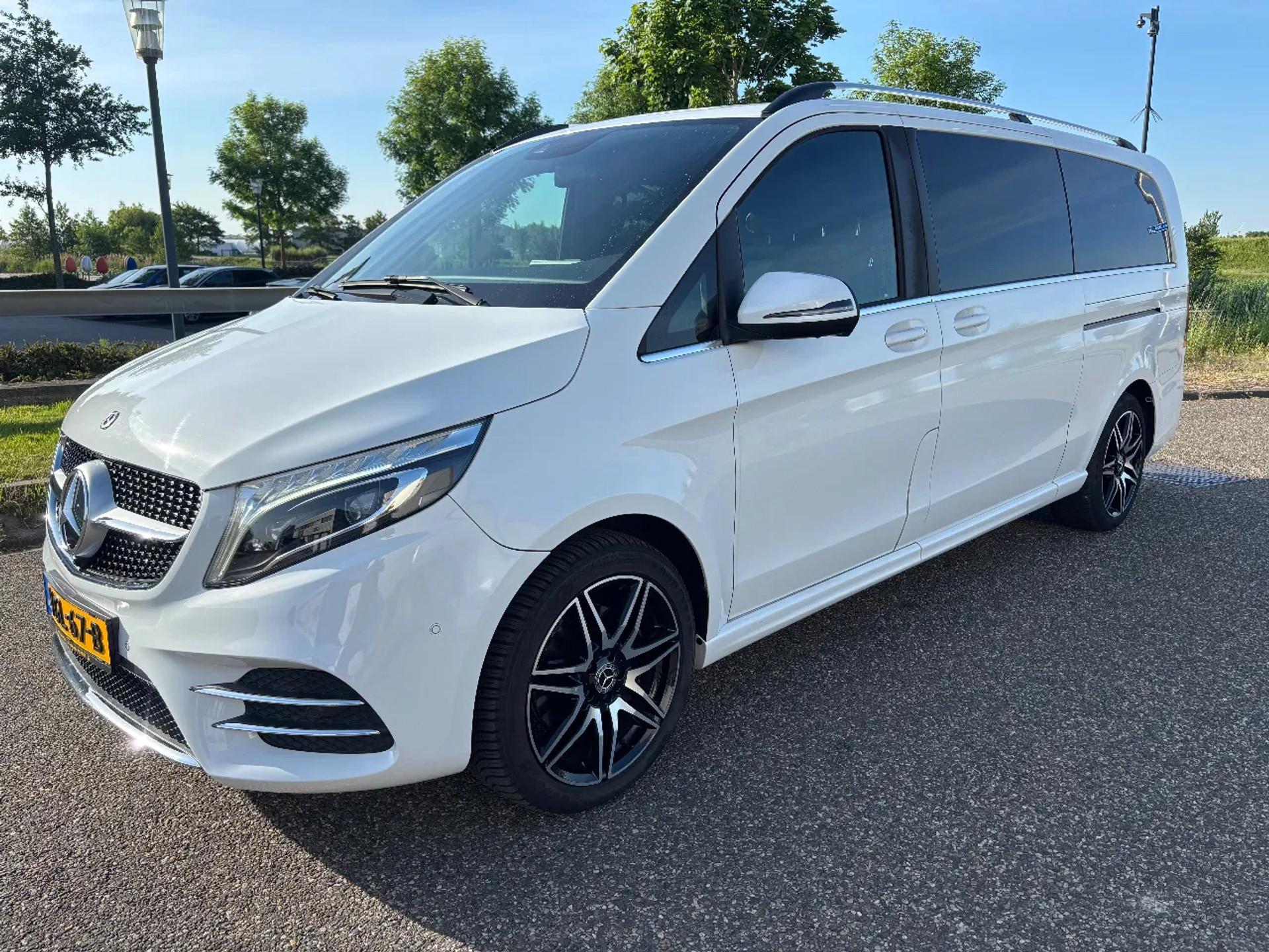 Foto 1 van Mercedes-Benz V300D Extra Lang Dubbelcabine Airco Navi Cruisecontrol 68700KM