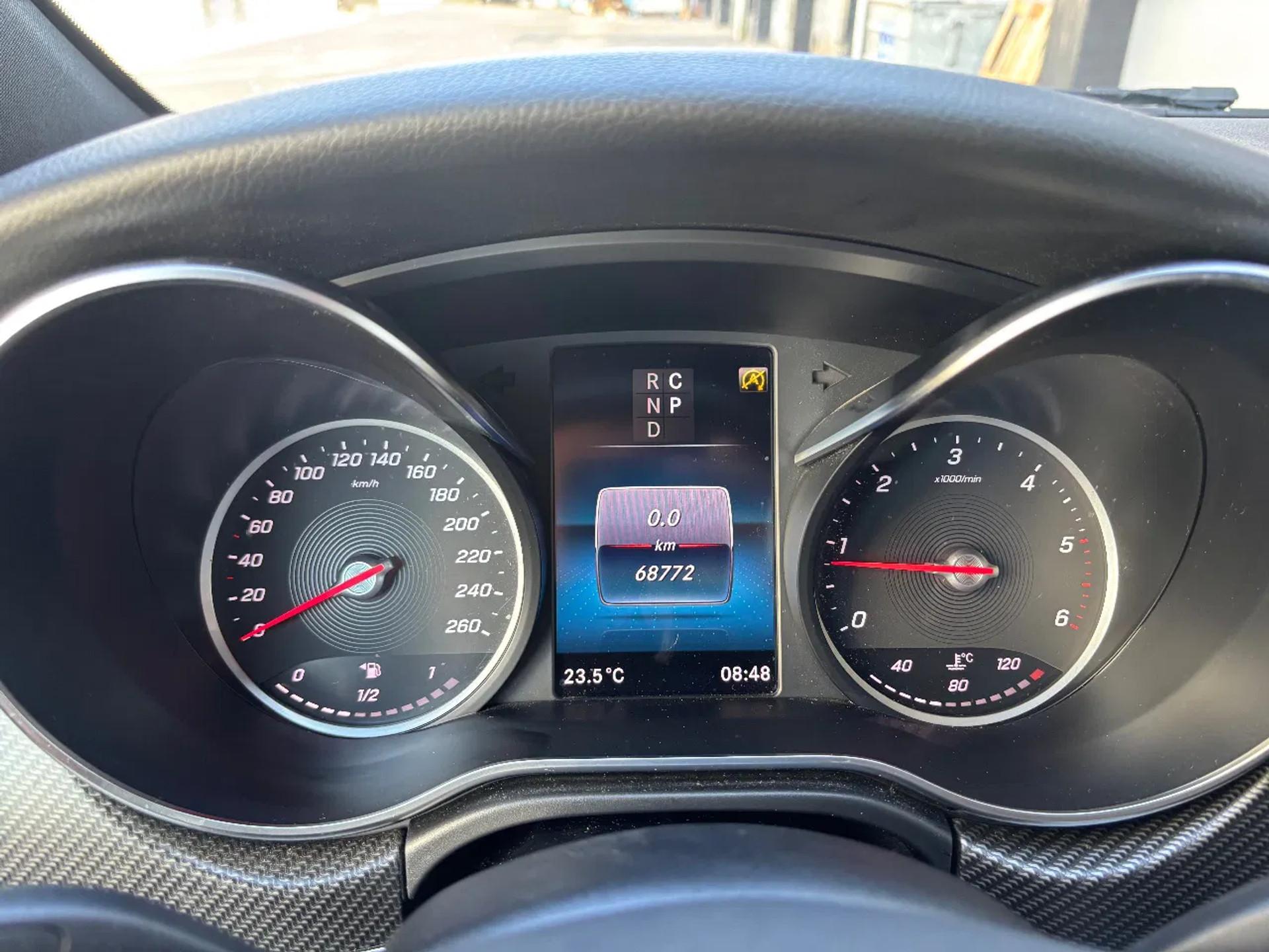 Foto 17 van Mercedes-Benz V300D Extra Lang Dubbelcabine Airco Navi Cruisecontrol 68700KM