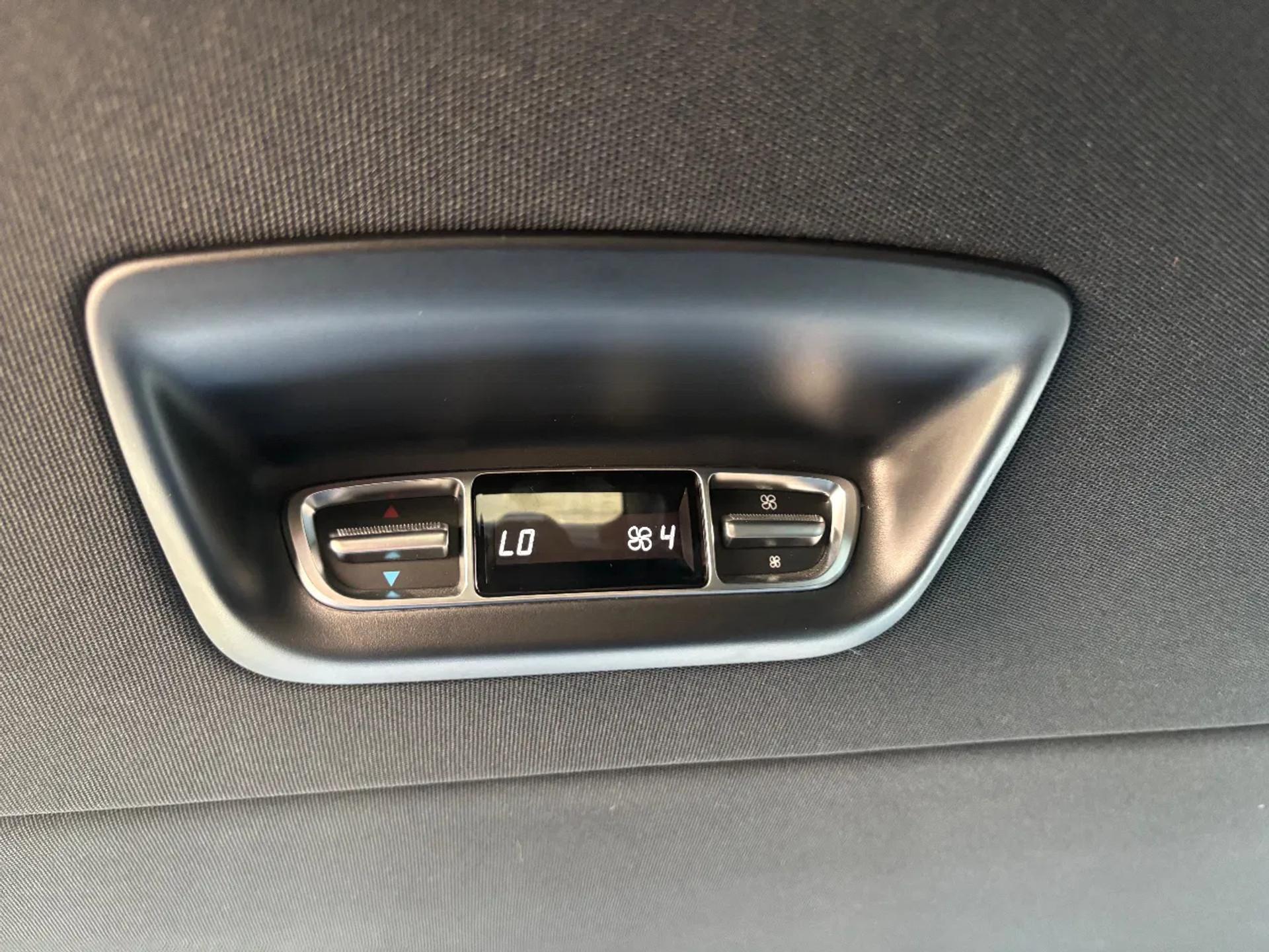 Foto 8 van Mercedes-Benz V300D Extra Lang Dubbelcabine Airco Navi Cruisecontrol 68700KM