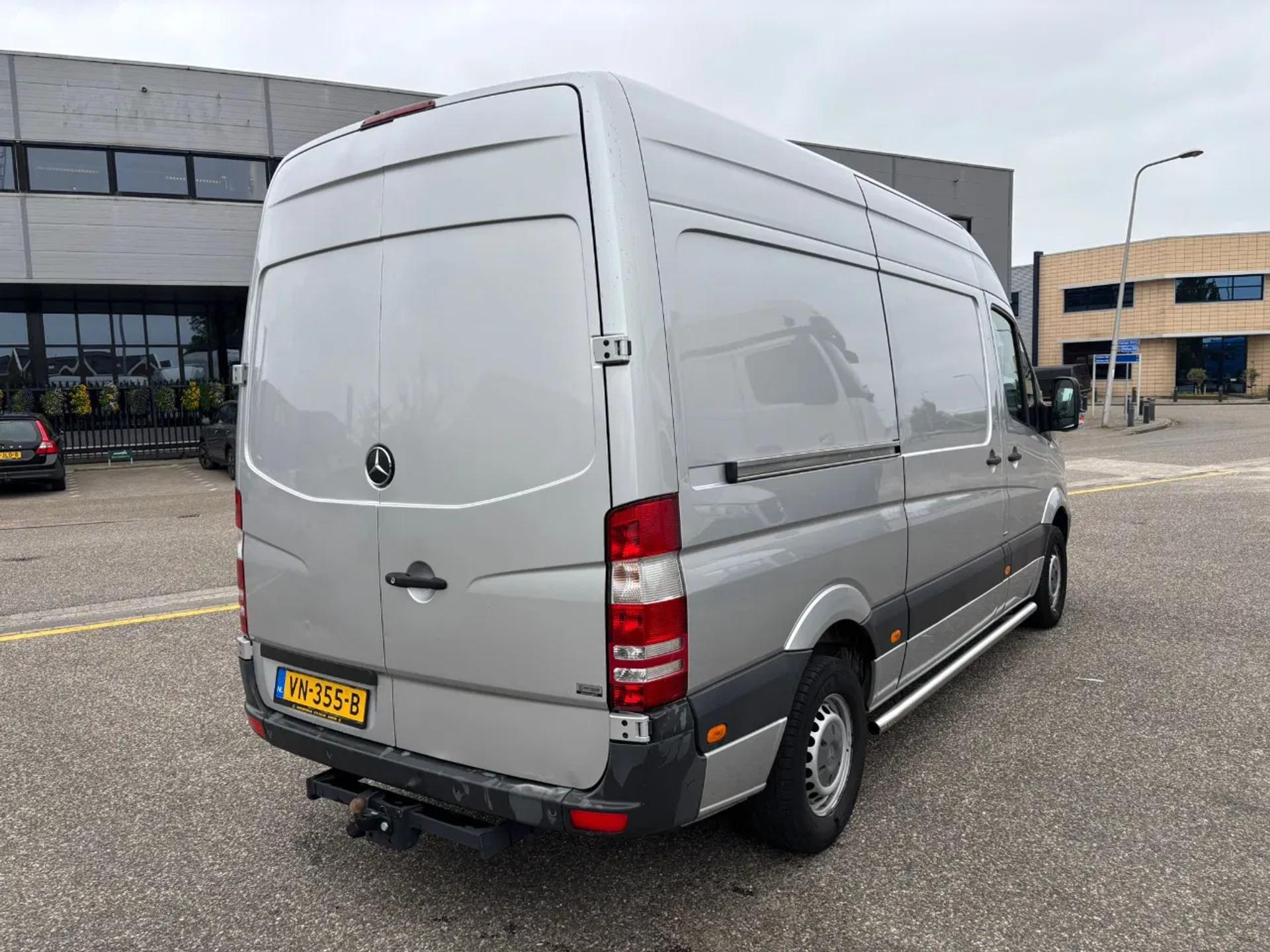 Foto 4 van Mercedes-Benz 313CDI L2H2 Automaat Airco Cruisecontrol Service/Gereedschapwagen ZIE FOTOS