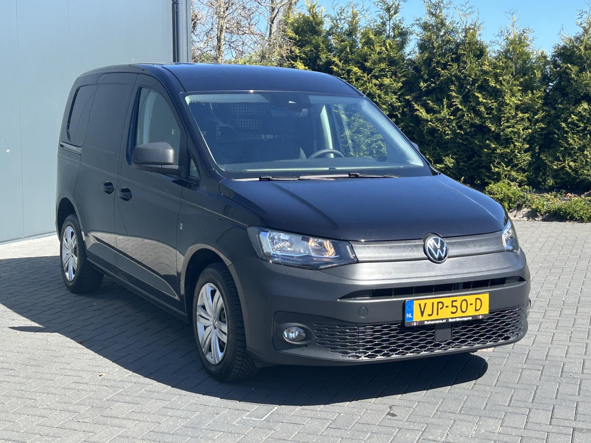 Foto 3 van Volkswagen 2.0 TDI Comfort / L1H1 / 1e EIG. / ZEER COMPLEET / AIRCO / CRUISE / NAVI / CAMERA / APPLE CARPLAY