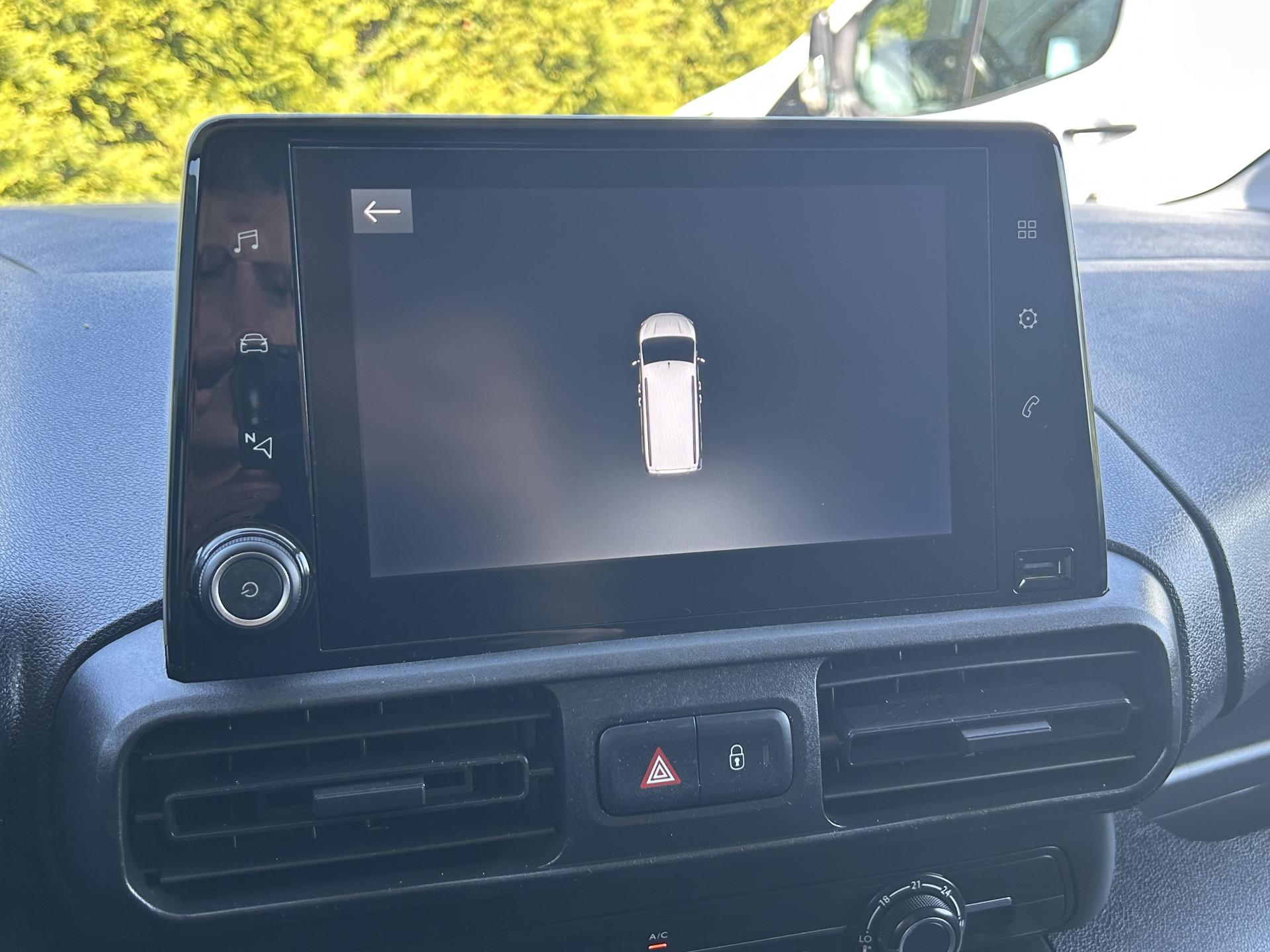 Foto 17 van Opel 1.6D Edition / L2H1 / 1e EIG. / AIRCO / CRUISE / NAVI / BLUETOOTH / SORTIMO INRICHTING