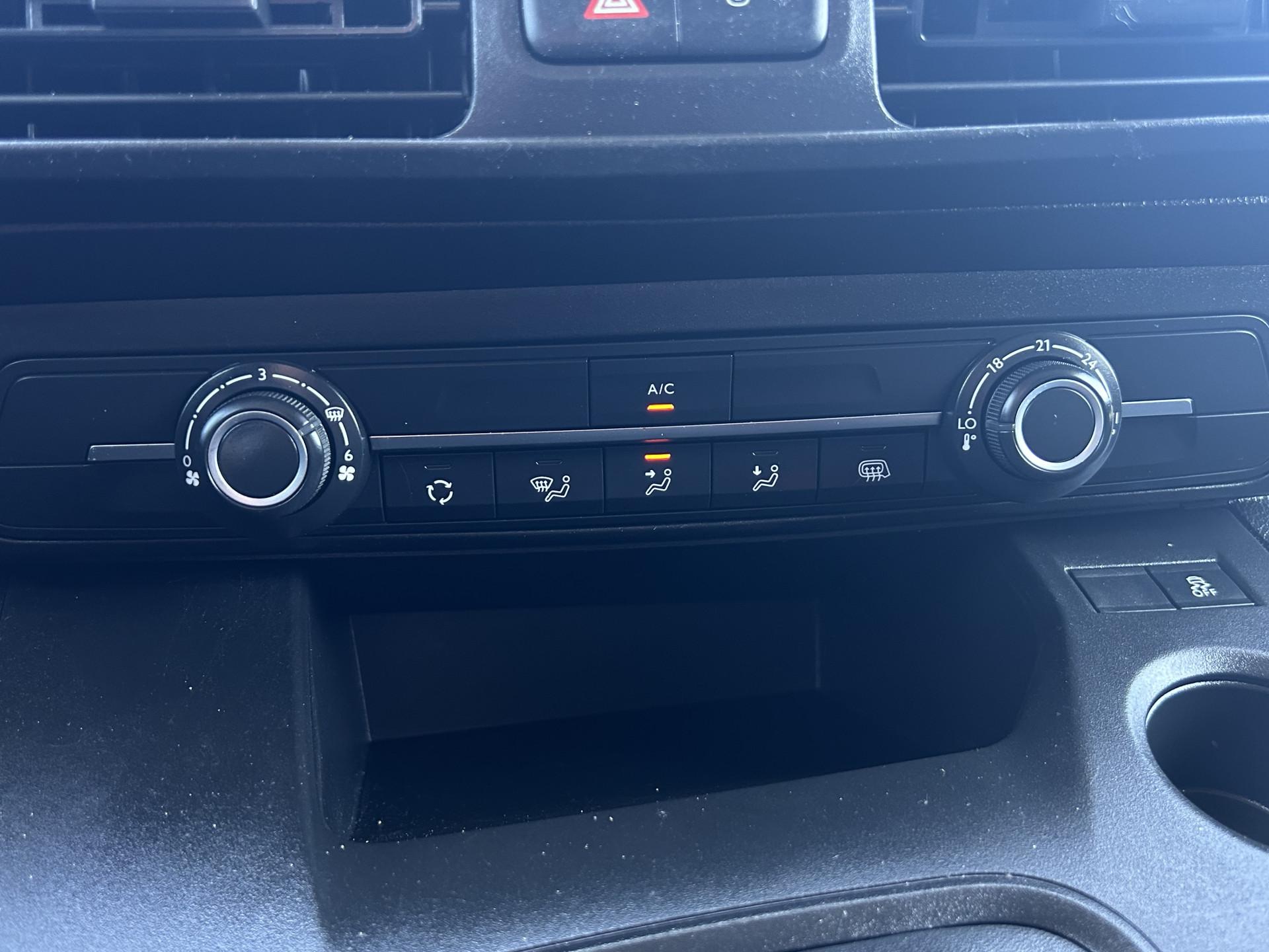 Foto 18 van Opel 1.6D Edition / L2H1 / 1e EIG. / AIRCO / CRUISE / NAVI / BLUETOOTH / SORTIMO INRICHTING