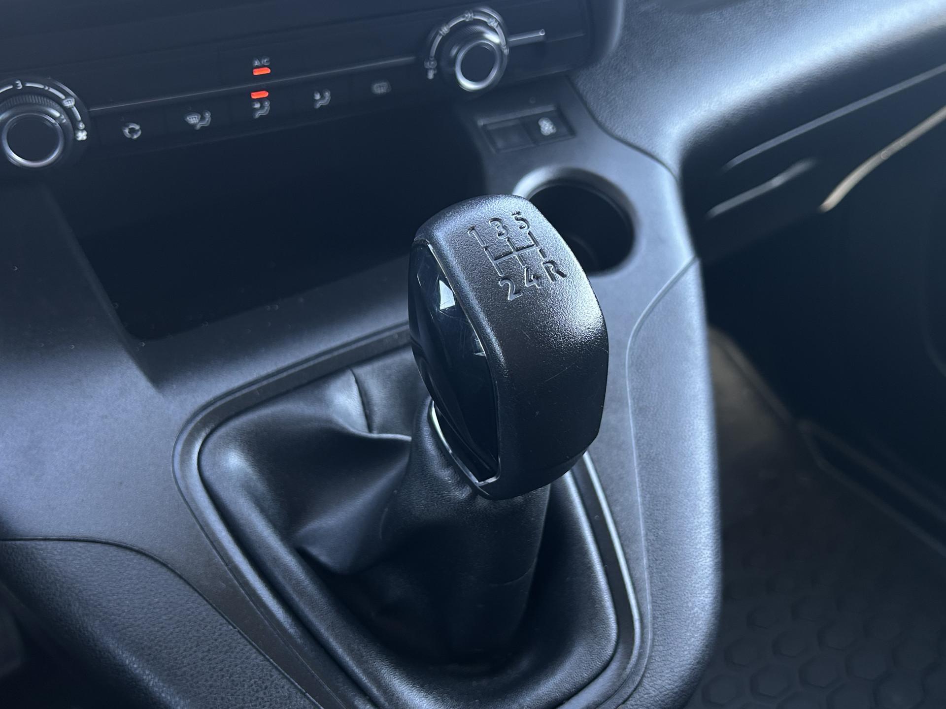 Foto 19 van Opel 1.6D Edition / L2H1 / 1e EIG. / AIRCO / CRUISE / NAVI / BLUETOOTH / SORTIMO INRICHTING