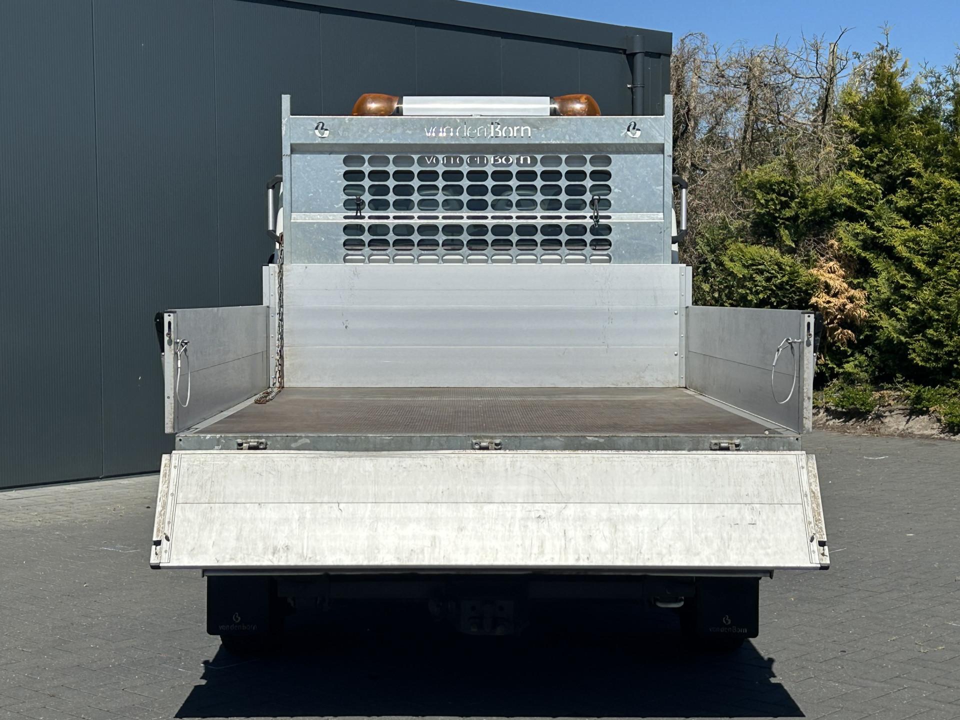 Foto 8 van Citroën 2.2 BlueHDi 141 PK EURO 6 / L4 MAXI / KIPPER / 7 PERS / DUBBELE CABINE / PICK UP / 2.5 TONS TREKHAAK / LED