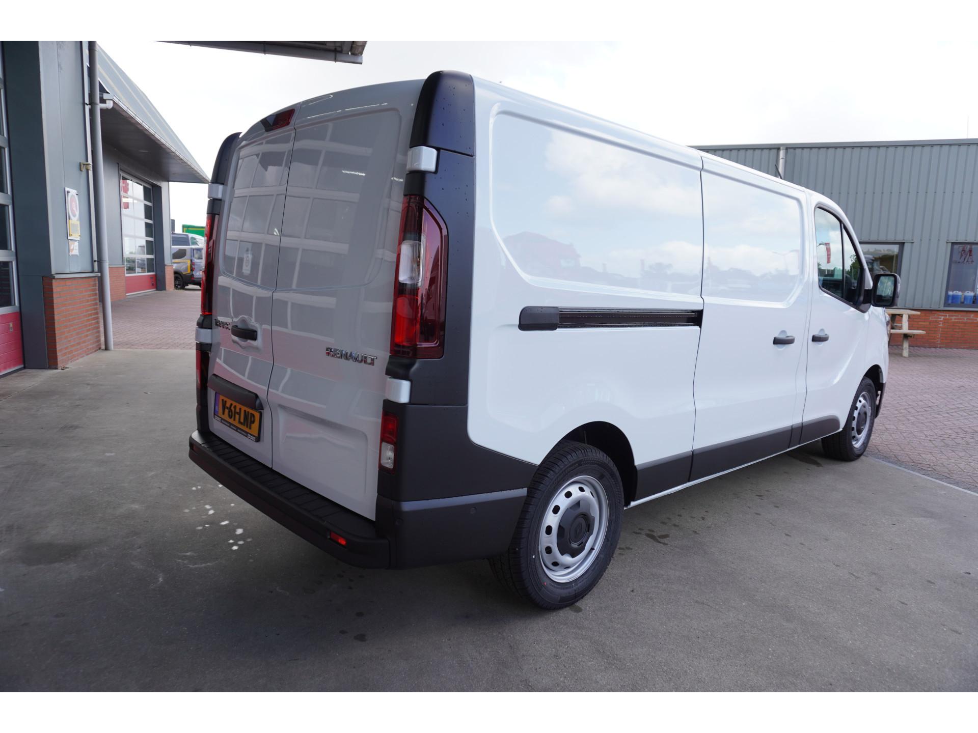 Foto 4 van Renault 2.0 Blue dCi 150PK T30 L2H1 Advance