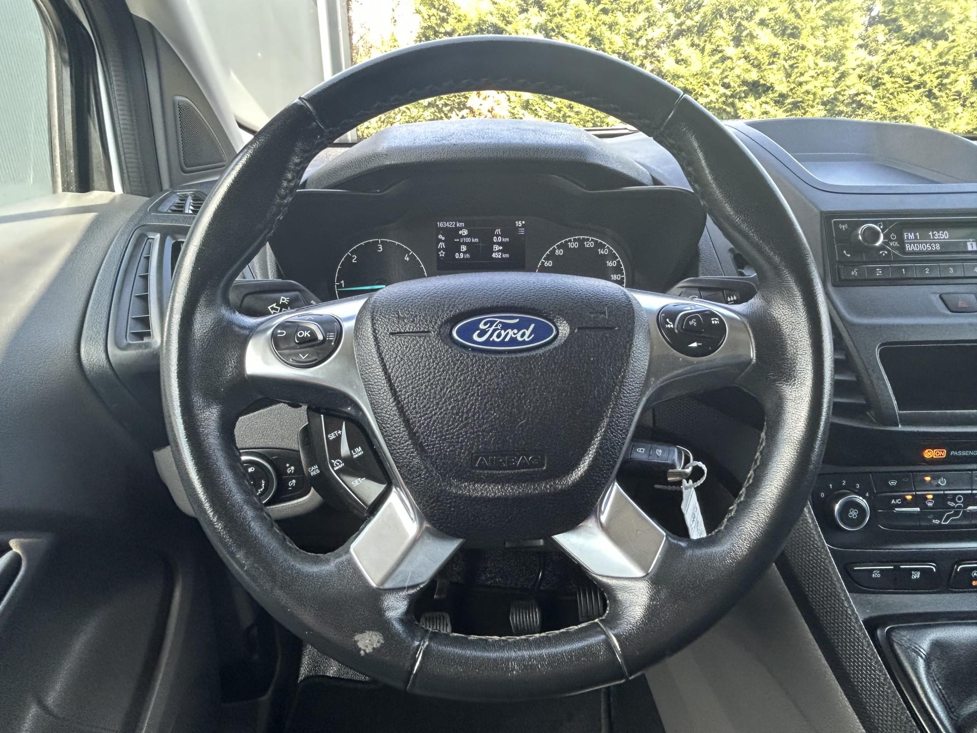 Foto 11 van Ford 1.5 EcoBlue Trend HP / L2H1 / 1e EIG. / AIRCO / CRUISE / INRICHTING / TREKHAAK