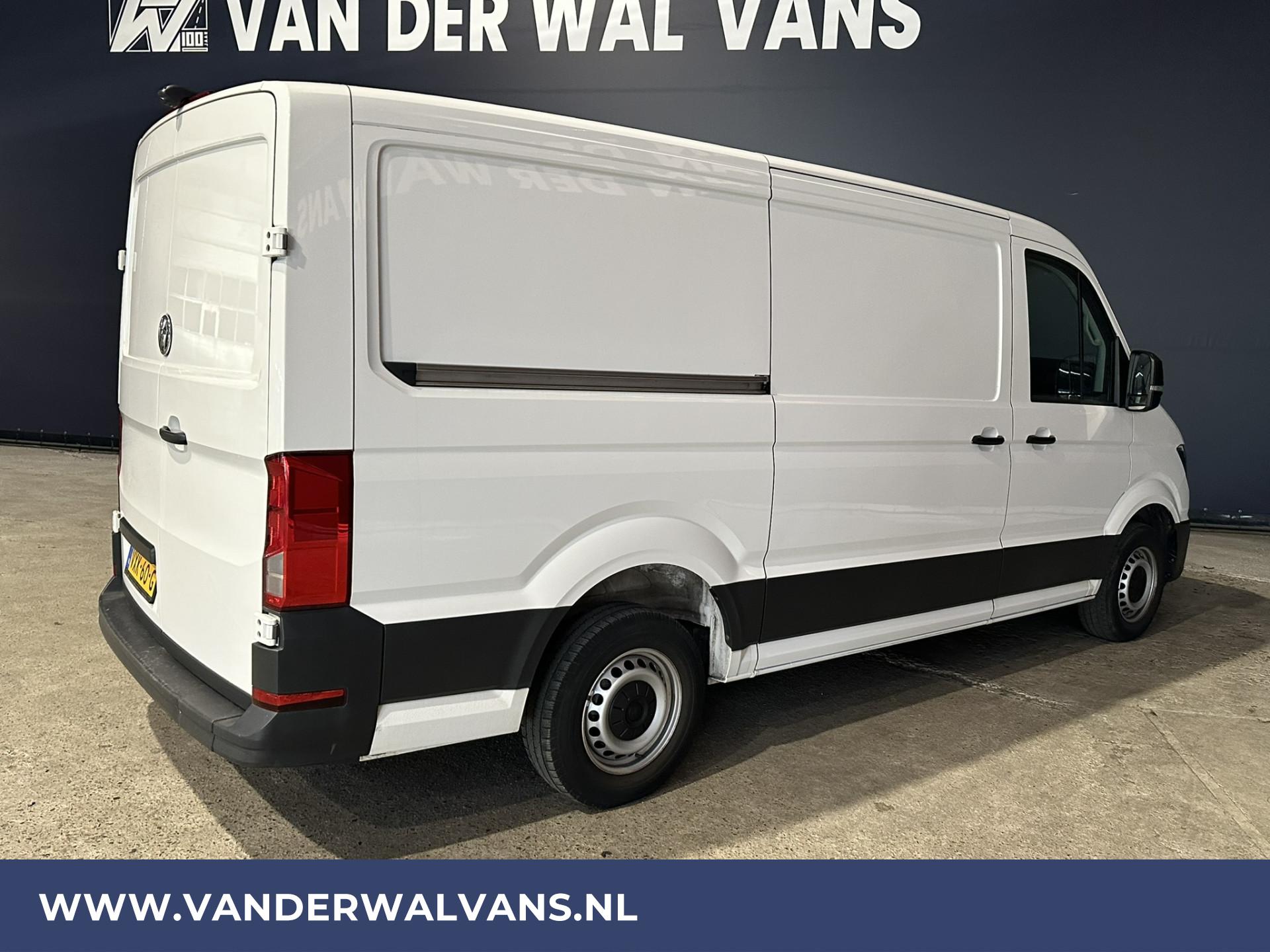 Foto 9 van Volkswagen Crafter 2.0TDI L3H2 L2H1 Airco | Camera | Bijrijdersbank |