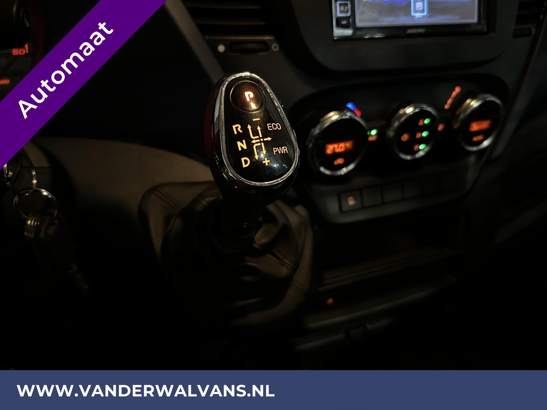 Foto 4 van Iveco Daily 50C18V 180pk 3.0 Liter Automaat Pick Up Open Laadbak 461cm Dubbel Lucht Euro6 Airco |