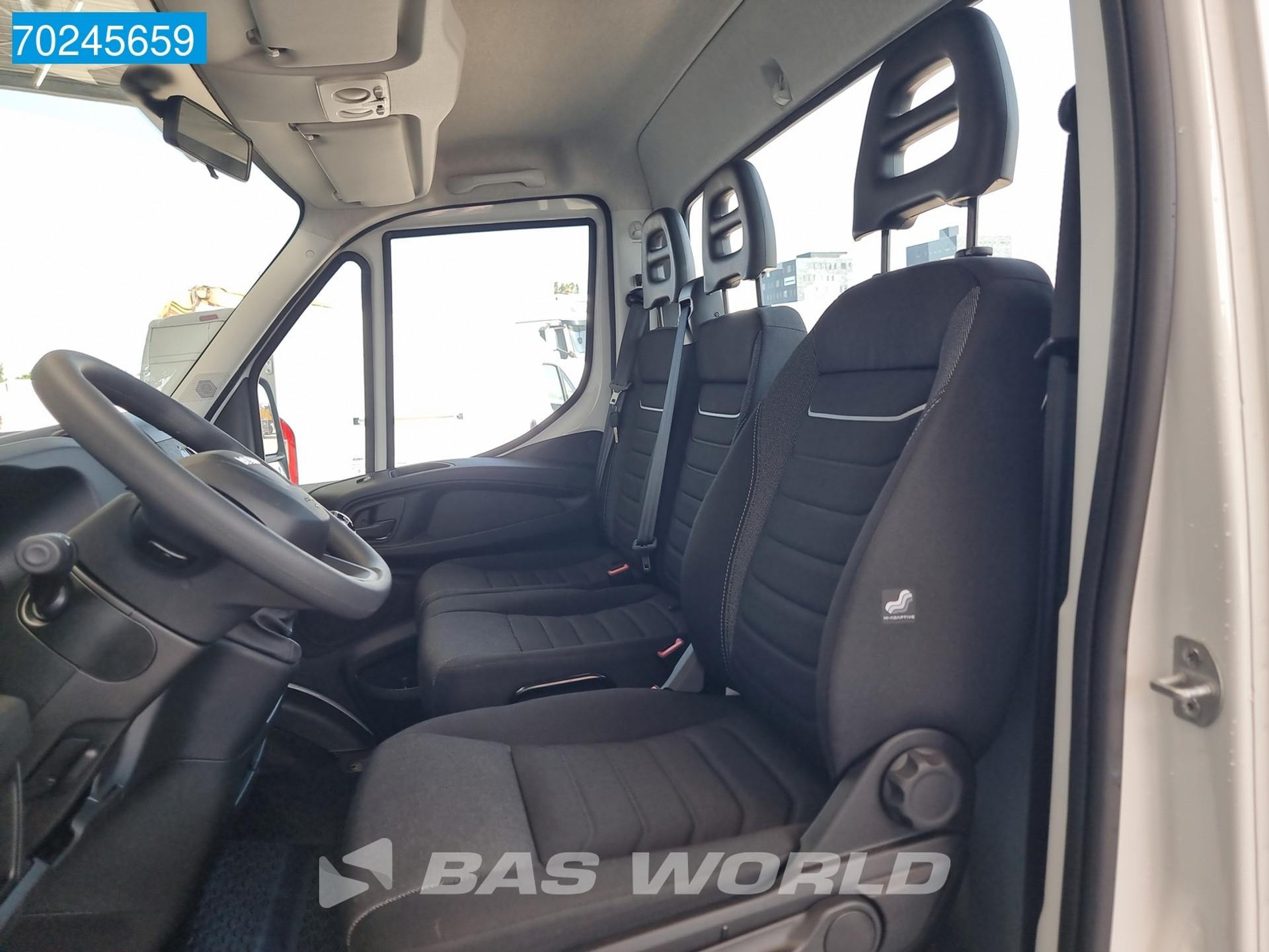 Foto 9 van Iveco Daily 35S18 3.0L 180PK 4100wb Airco Cruise Chassis cabine Fahrgestell Nieuw 2024 Airco Cruise control