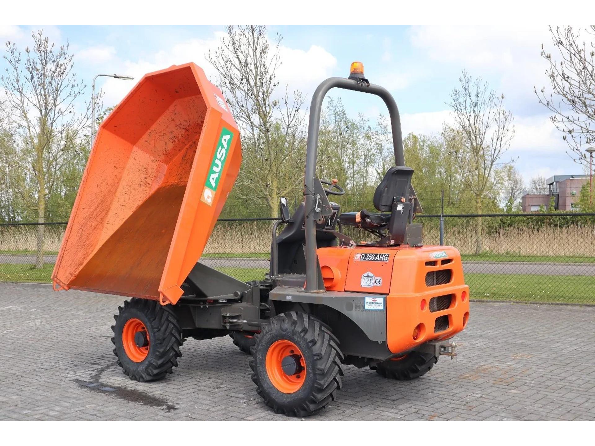 Foto 8 van AUSA D350 AHG | 85 HOURS! | 3.5 TON PAYLOAD | SWING BUCKET