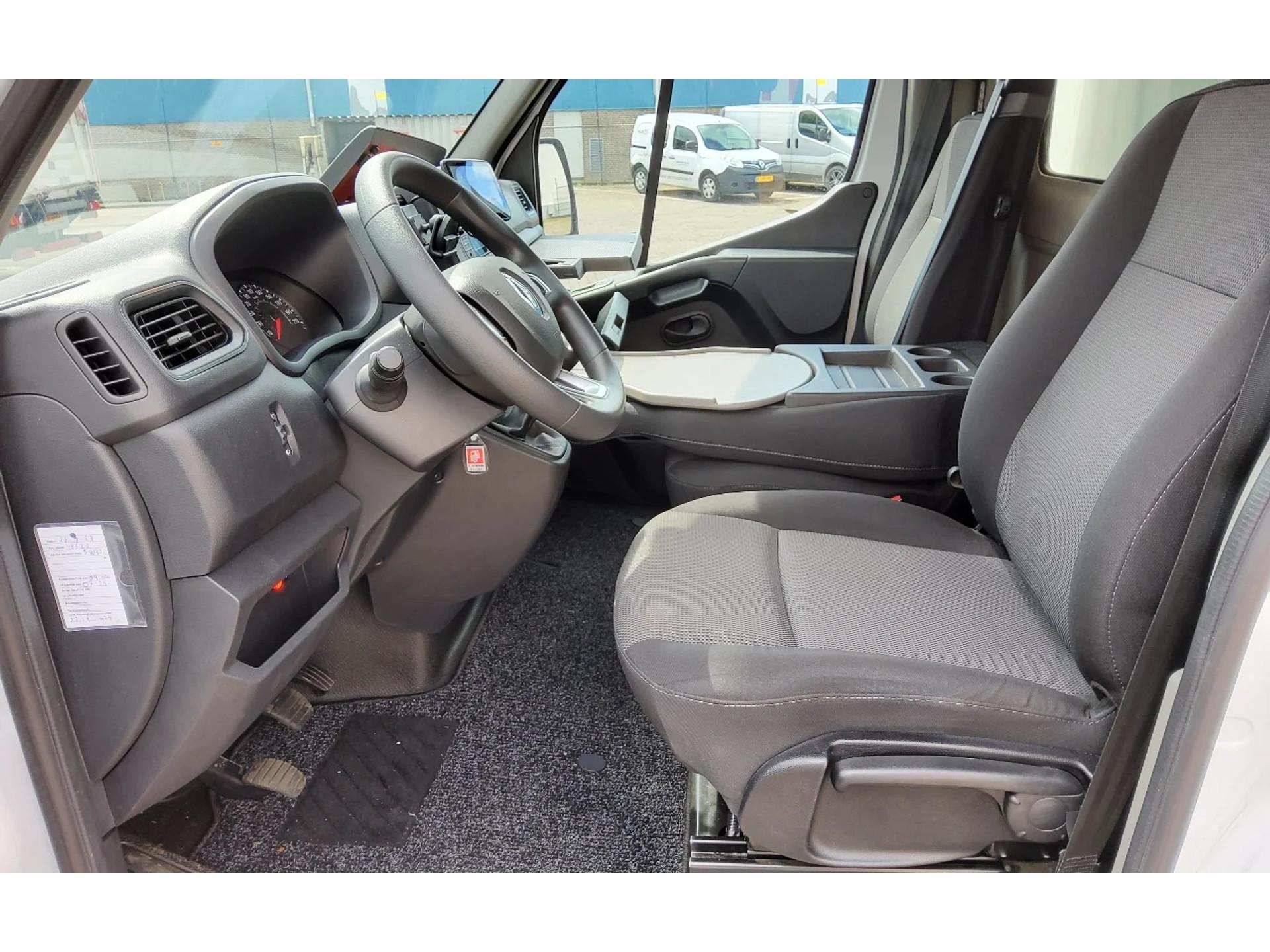 Foto 10 van Renault Master 165 PK EURO 6 - LAADBAK & LAADKLEP - VRG-82-R