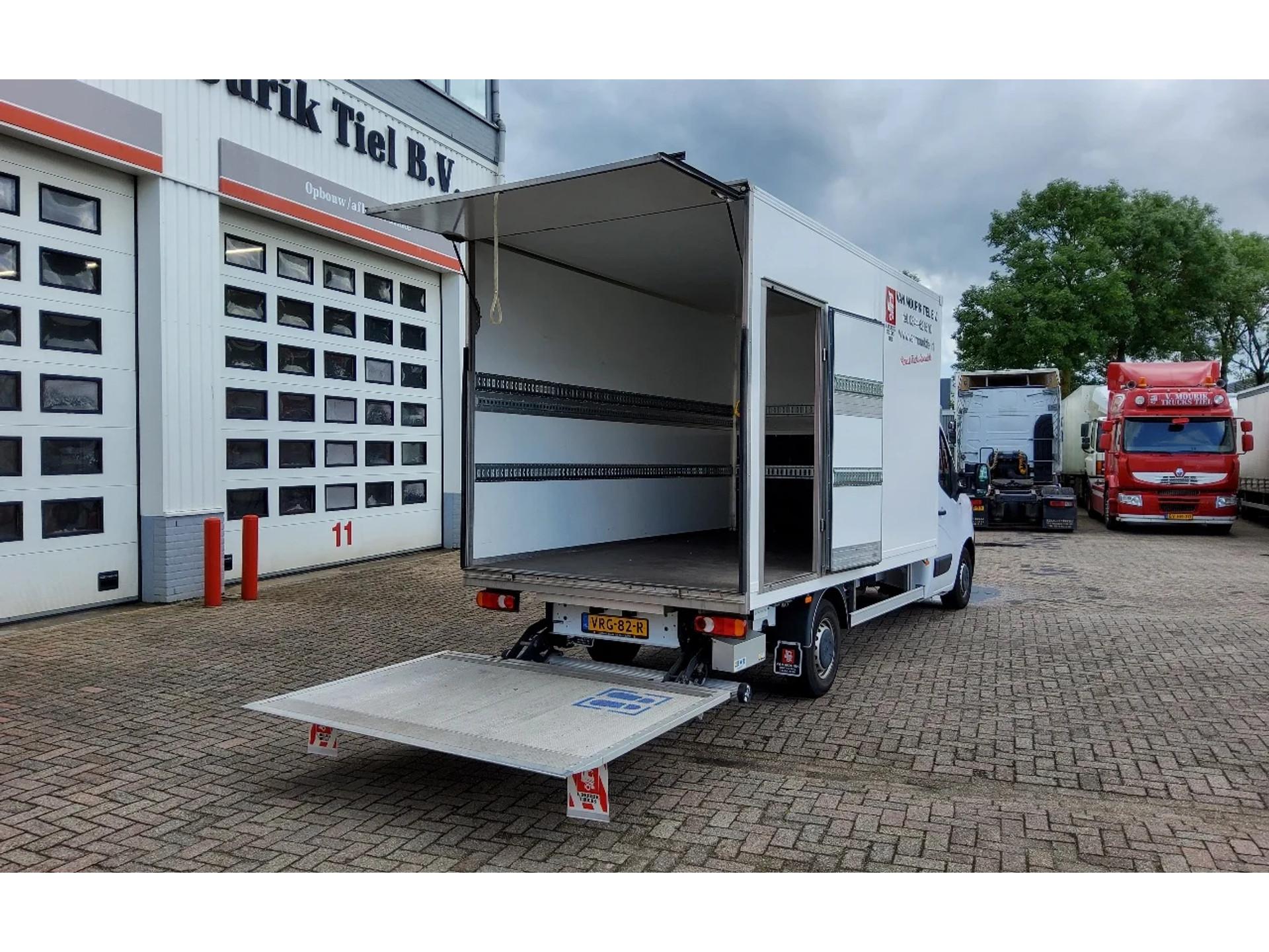 Foto 2 van Renault Master 165 PK EURO 6 - LAADBAK & LAADKLEP - VRG-82-R