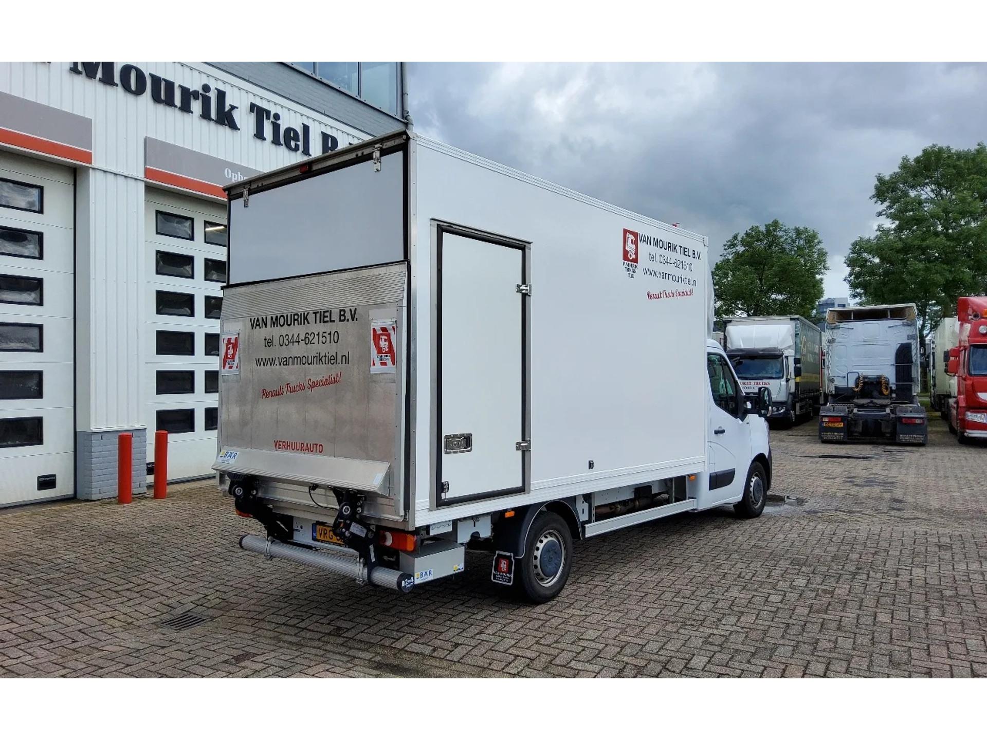 Foto 3 van Renault Master 165 PK EURO 6 - LAADBAK & LAADKLEP - VRG-82-R