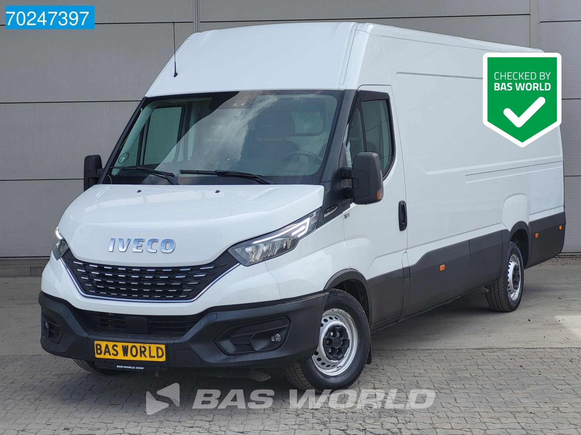 Foto 1 van Iveco Daily 35S16 Automaat L3H2 LED Airco Cruise Camera L4H2 16m3 Airco Cruise control
