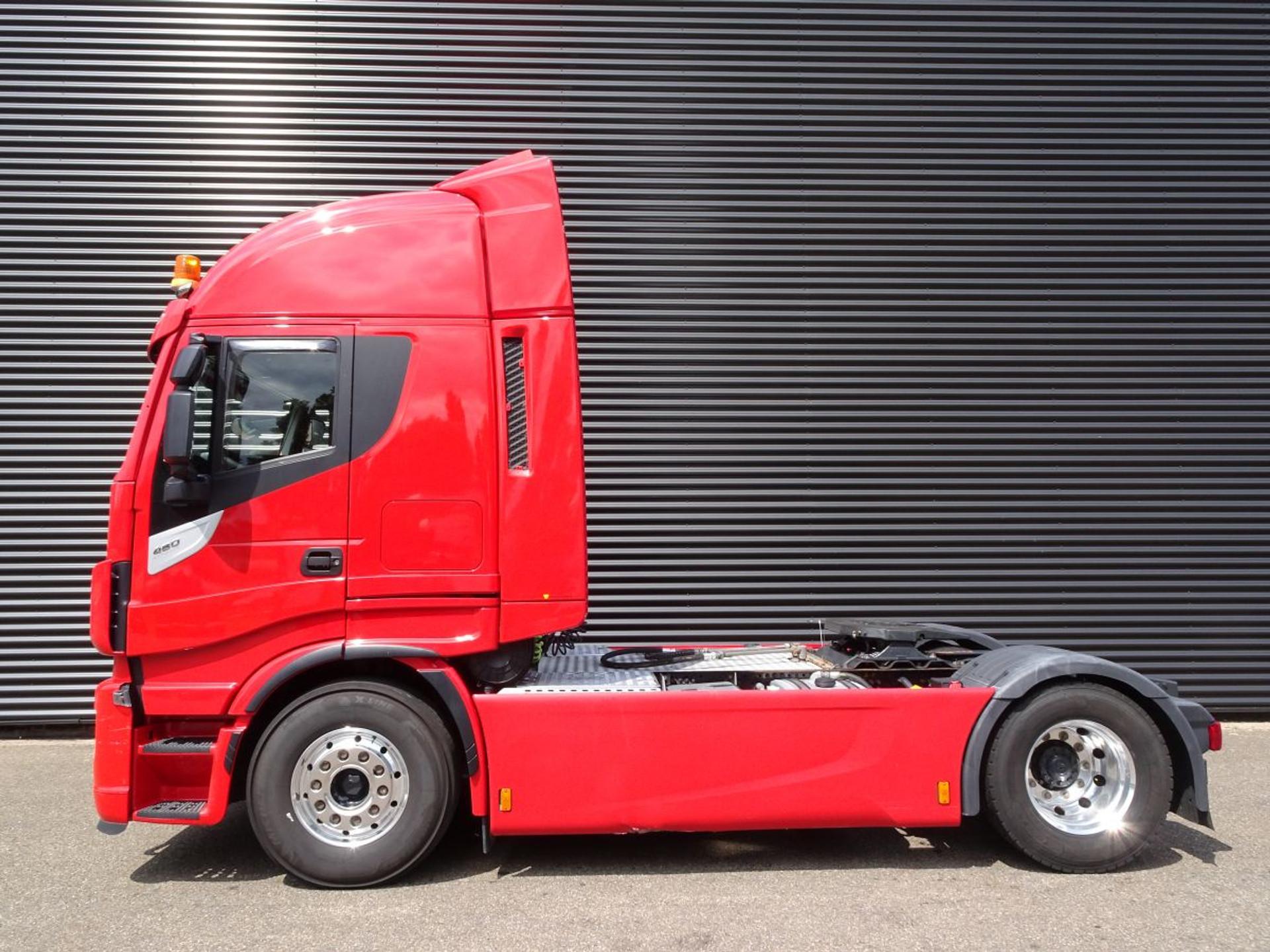 Foto 4 van Iveco STRALIS 480 / HYDRAULICS / RETARDER / PARKING COOLER