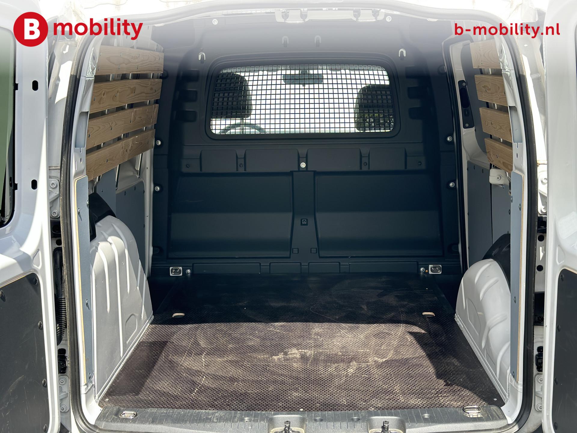 Foto 16 van Volkswagen Caddy Cargo 2.0 TDI Style Apple CarPlay