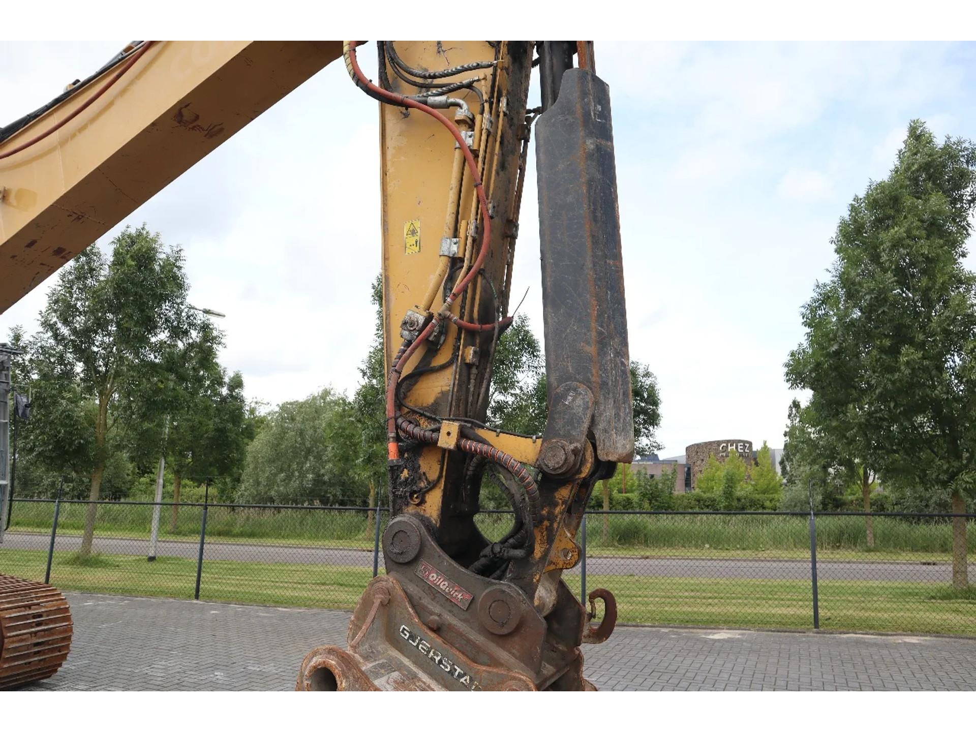 Foto 7 van Cat 330 FLN | OILQUICK | STRAIGHT BOOM | ABBRUCH | DEMOLITION