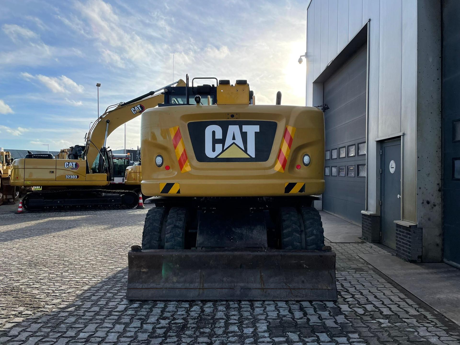 Foto 5 van Cat M314F
