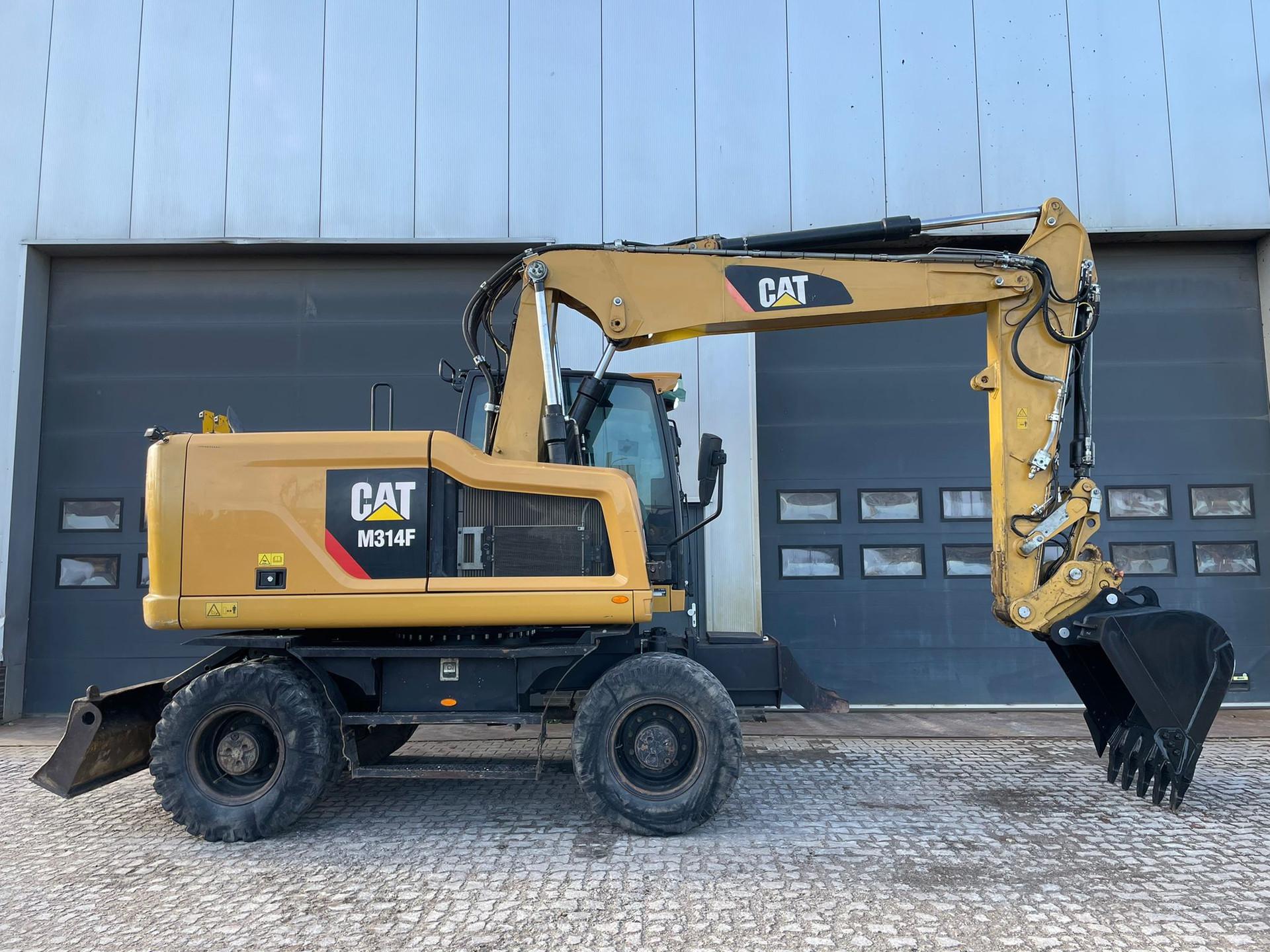 Foto 7 van Cat M314F