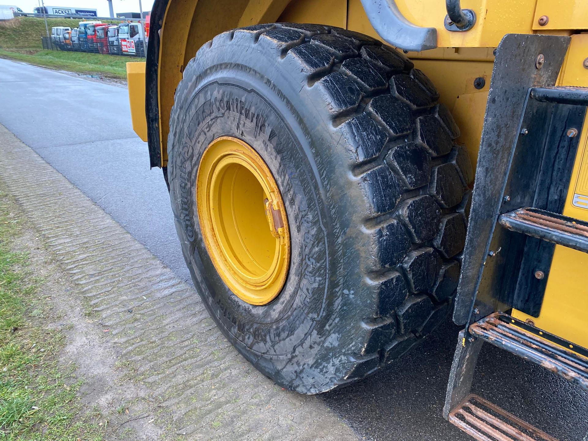 Foto 11 van Cat 966M XE
