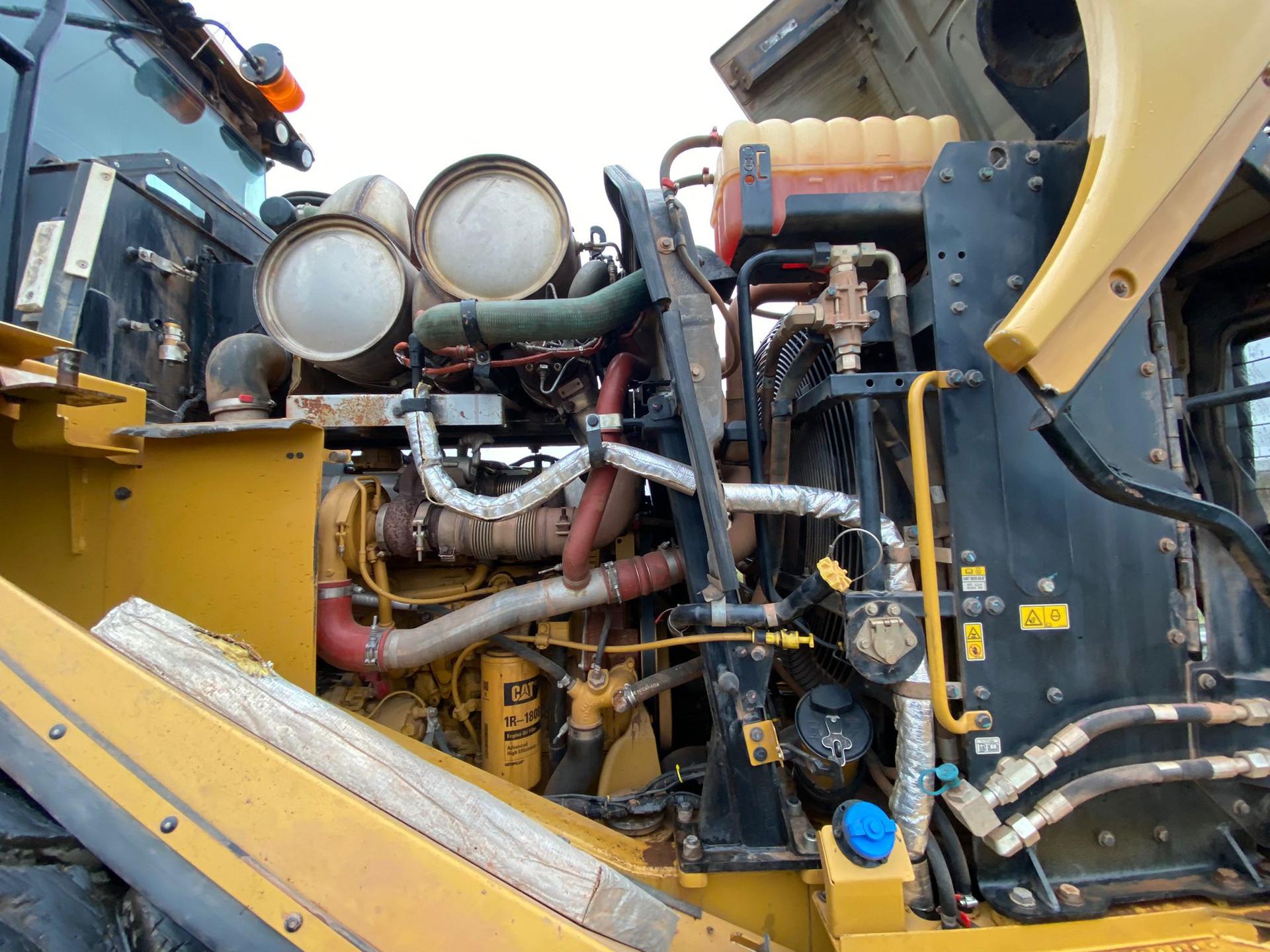 Foto 15 van Cat 966M XE