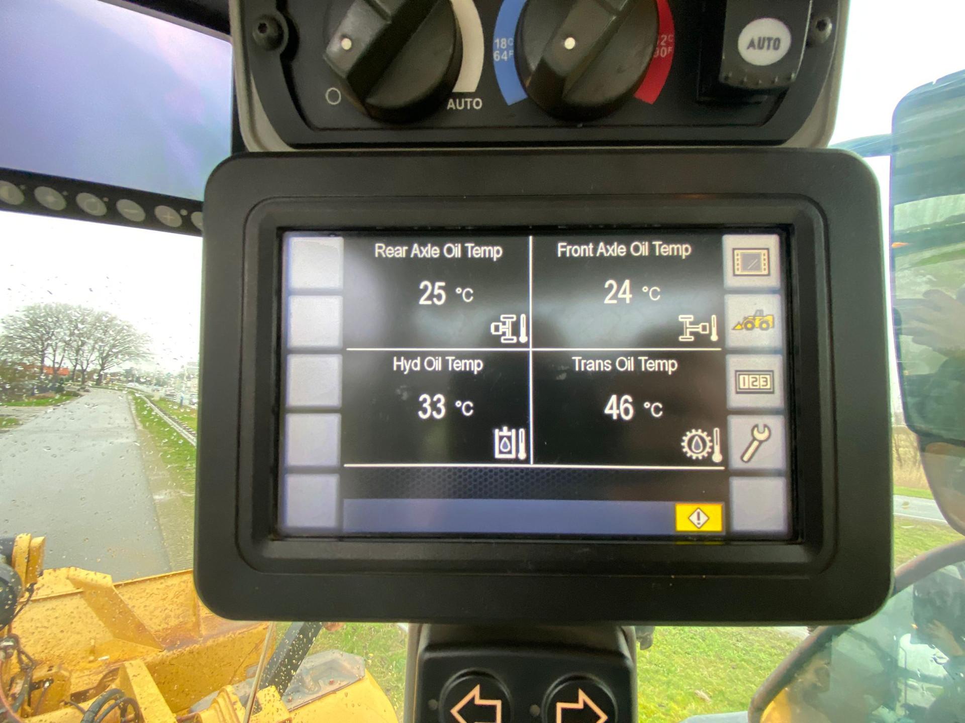 Foto 22 van Cat 966M XE