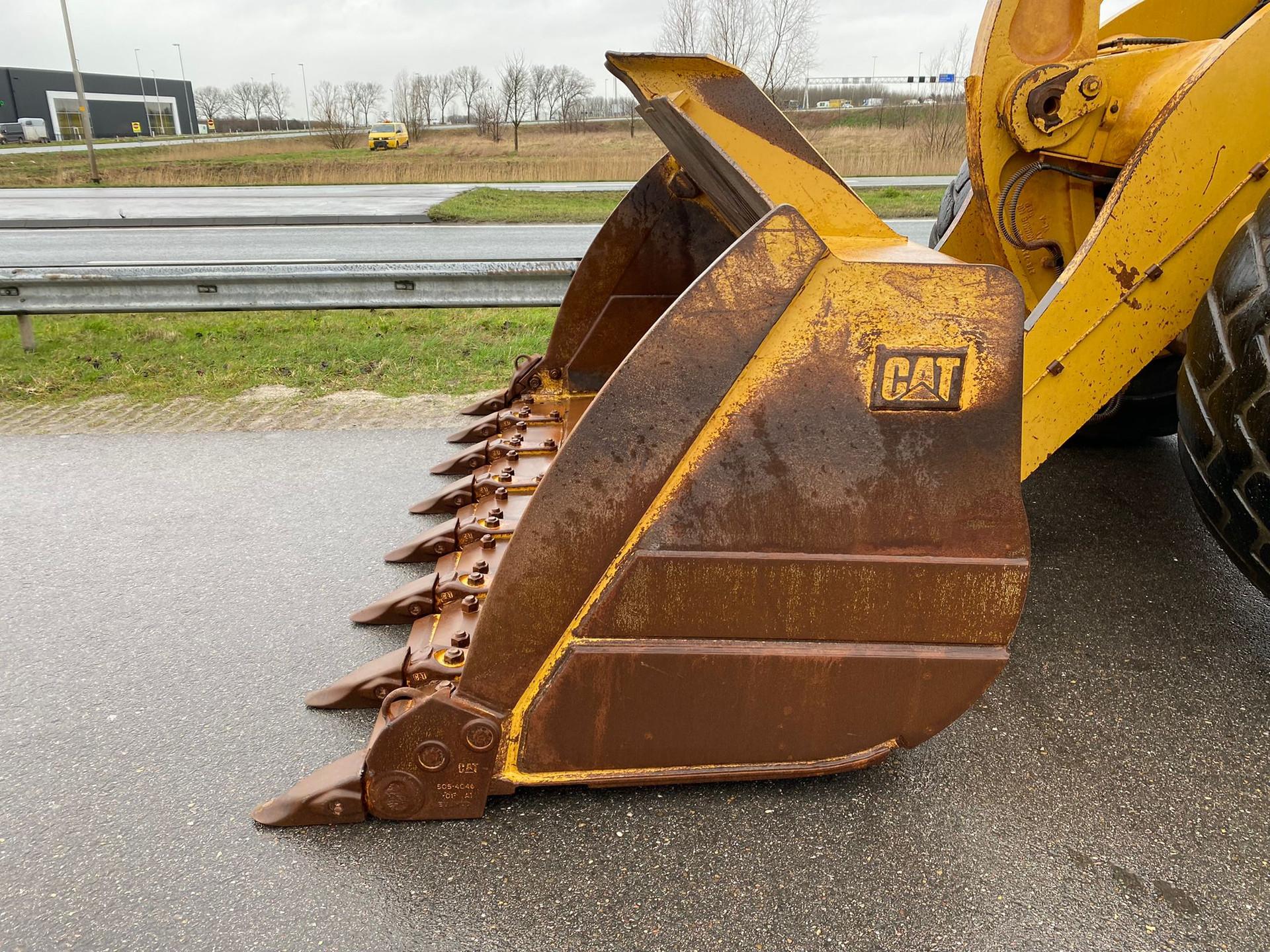 Foto 8 van Cat 966M XE