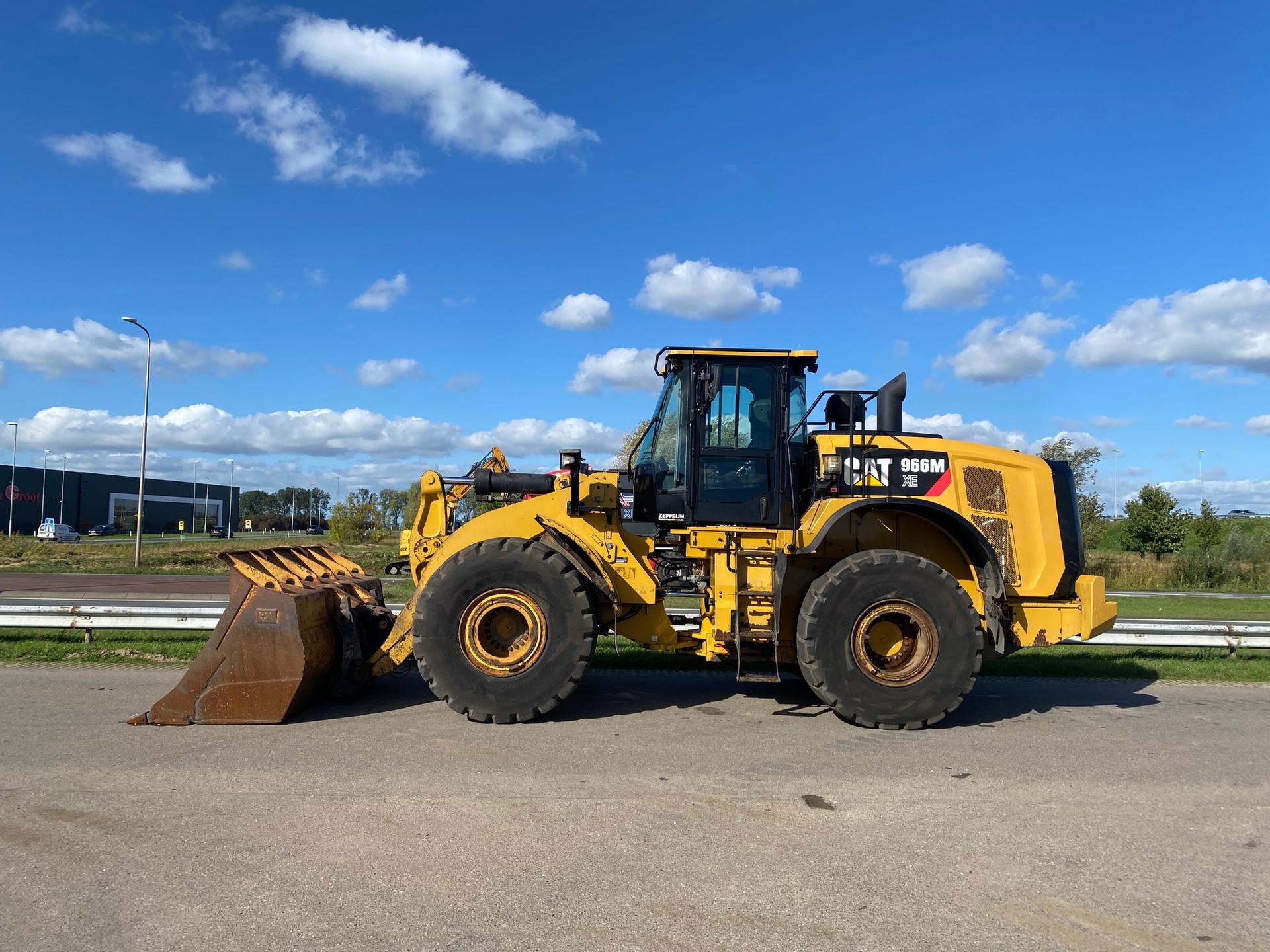 Foto 1 van Cat 966M XE